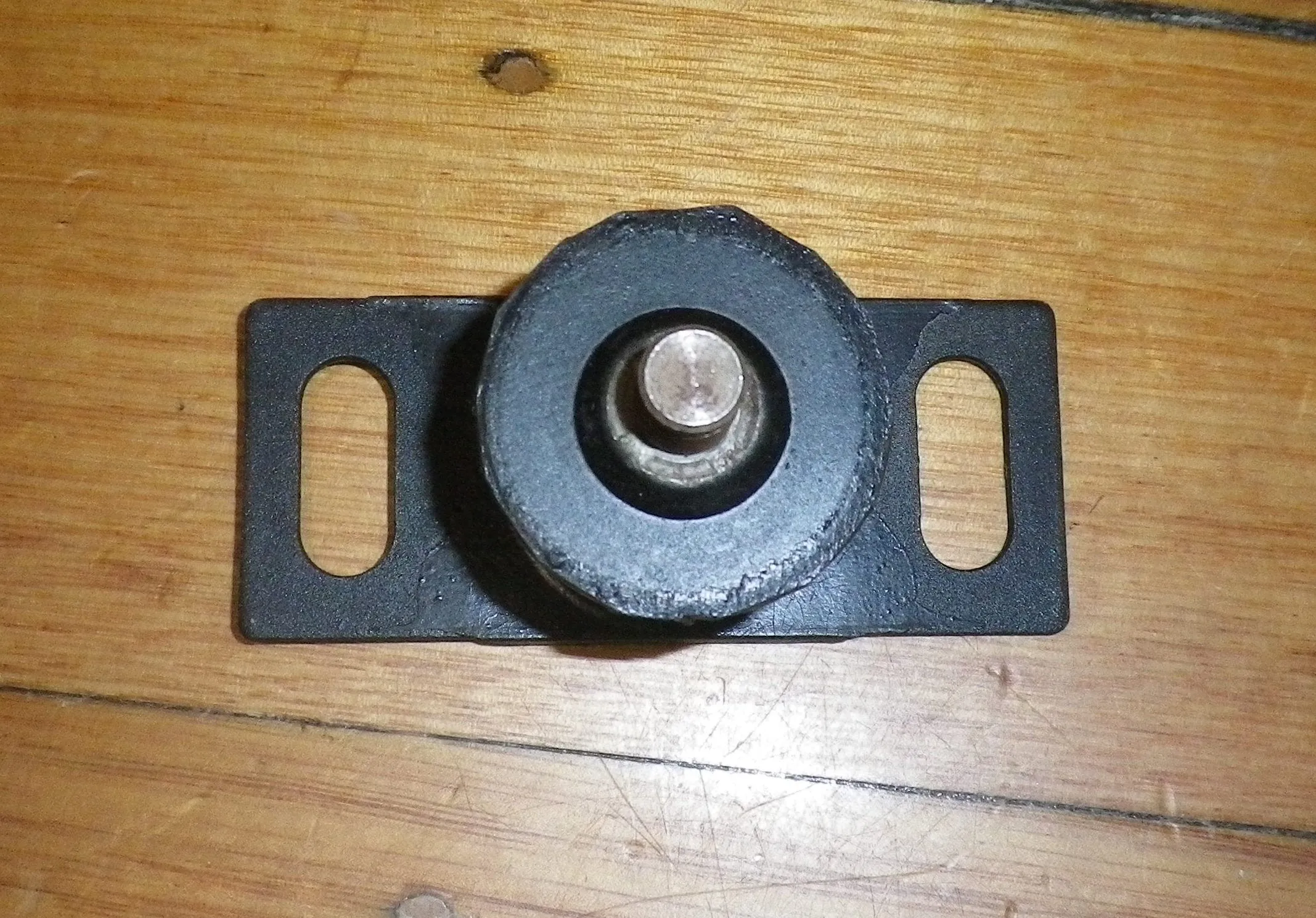 Genuine Hoover Twin Tub Spin Pedestal Mount - Part # 666851, HTT026