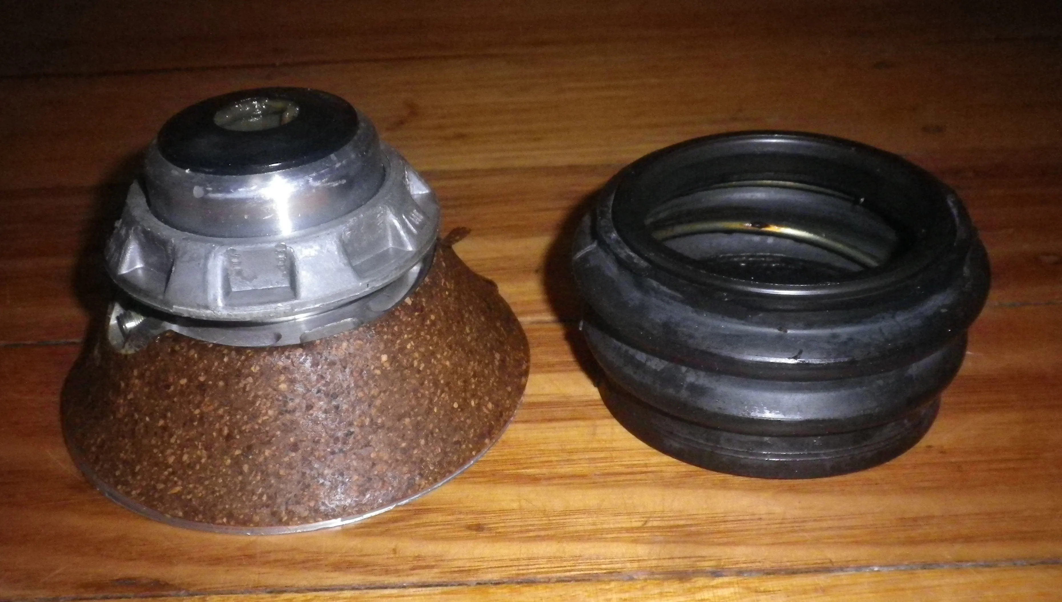 Genuine Maytag Mounting Stem & Seal Kit - Part # 62095720, 22204012