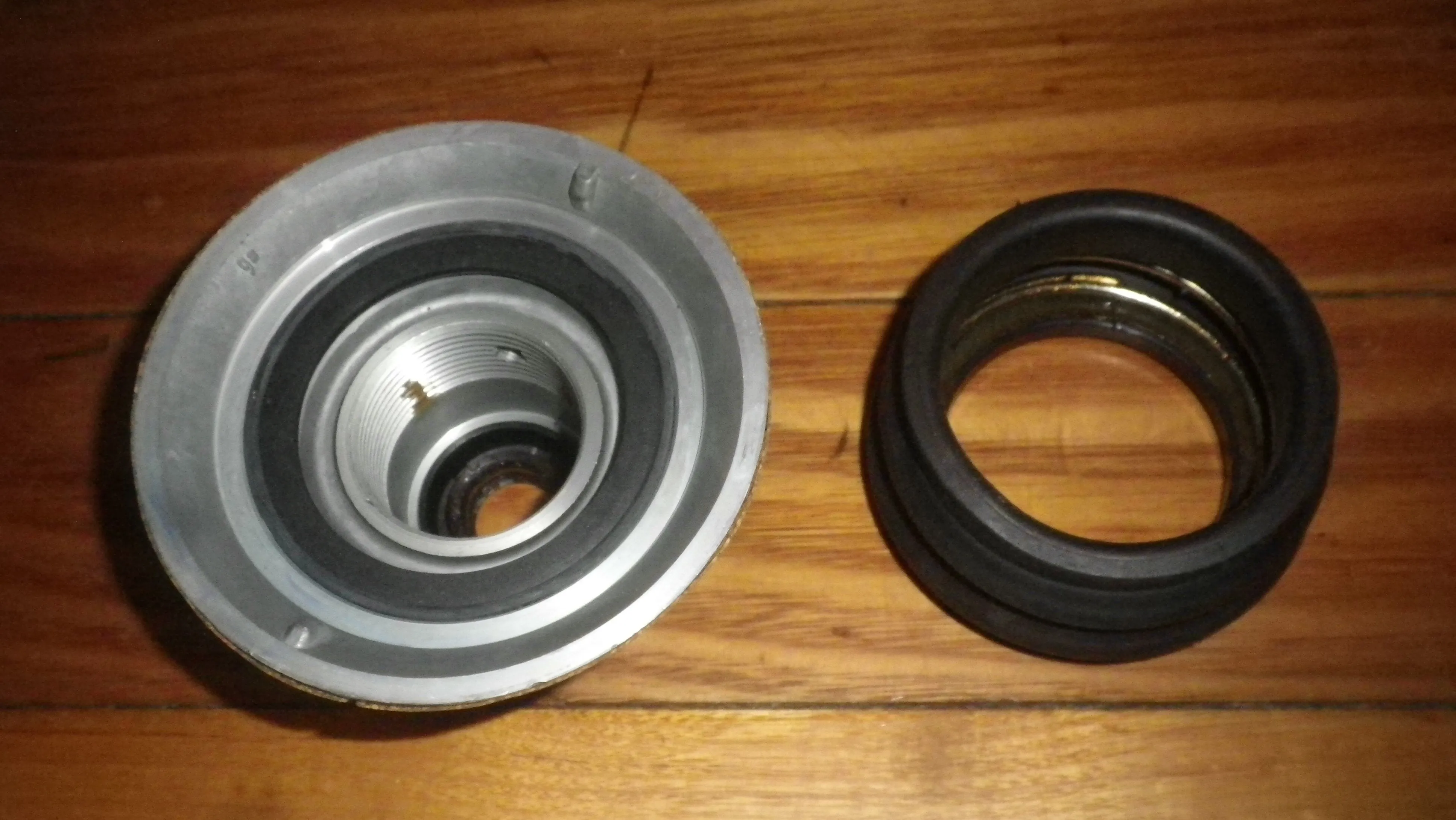 Genuine Maytag Mounting Stem & Seal Kit - Part # 62095720, 22204012