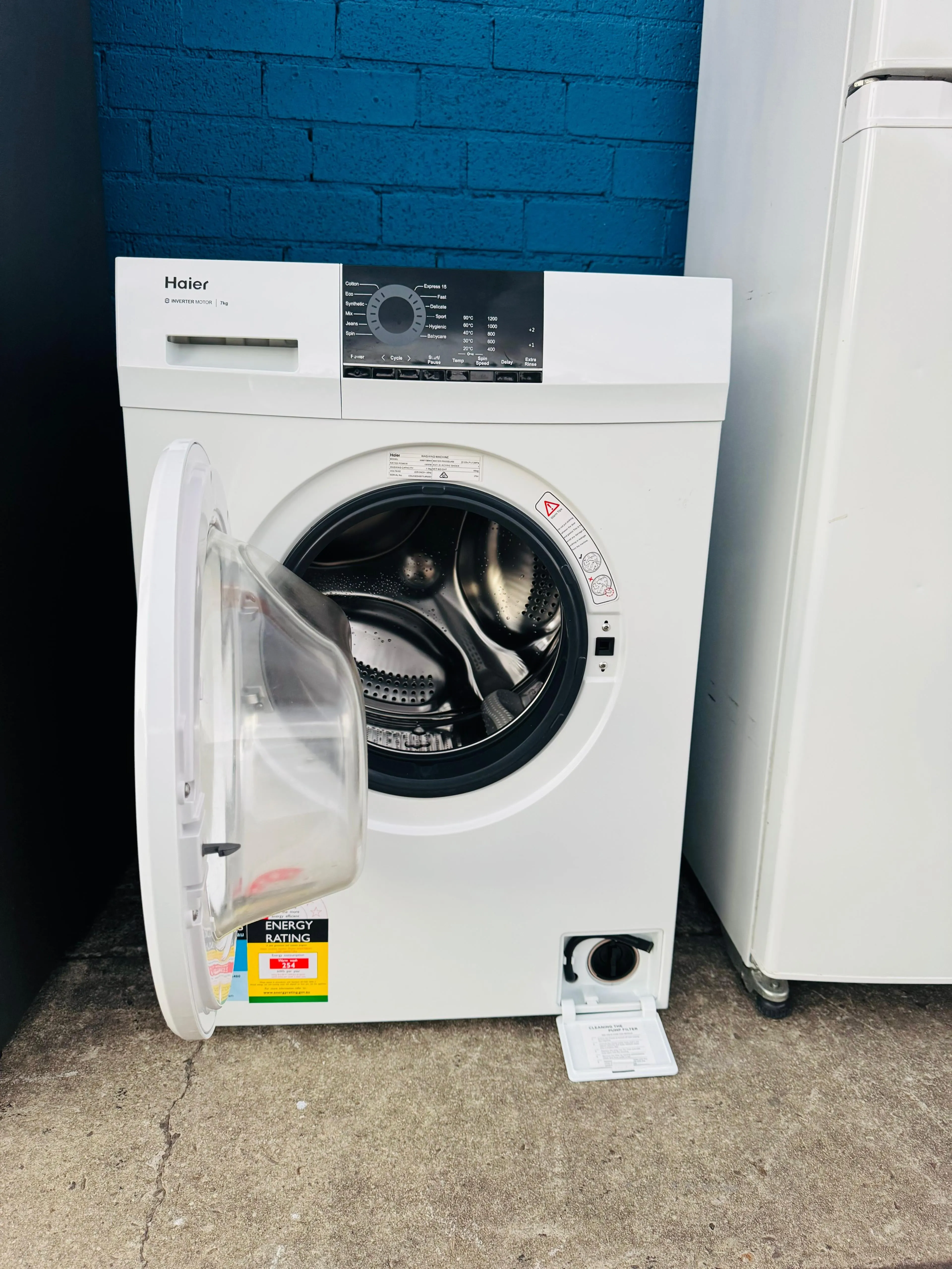 **HAIER 7KGS FRONT LOADER WASHING MACHINE**