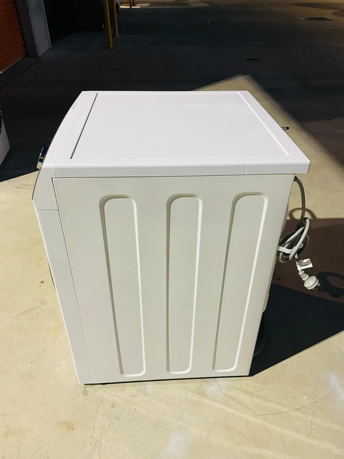**HAIER 9.5 KGS FRONT LOADER WASHING MACHINE**