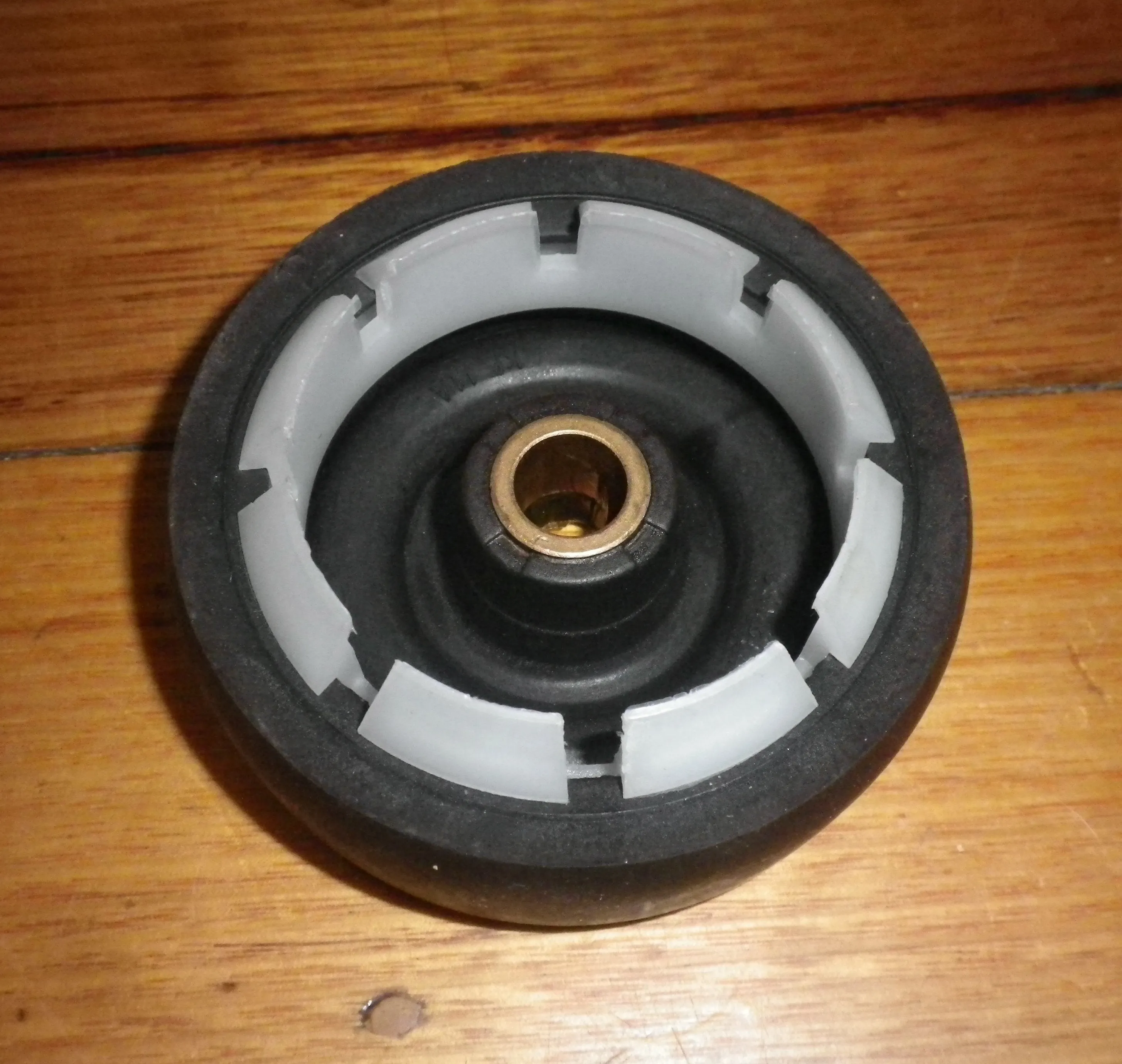 Haier, F&P Twin Tub Washing Machine Spin Tub Seal & Bush - Part # H0030801621