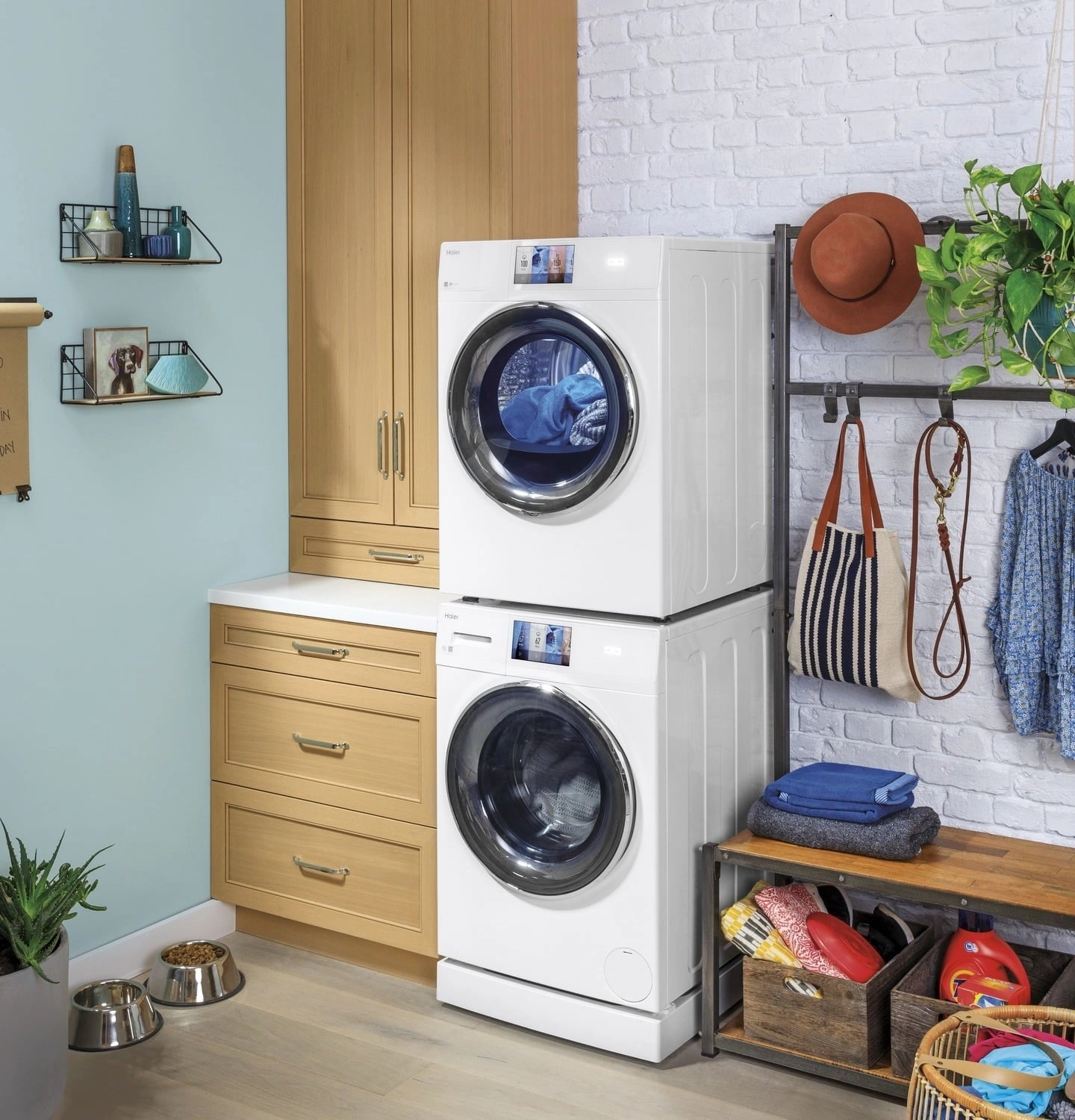Haier QFD15ESSNWW 4.3 Cu.Ft. Capacity Smart 24" Frontload Electric Dryer With Stainless Steel Basket