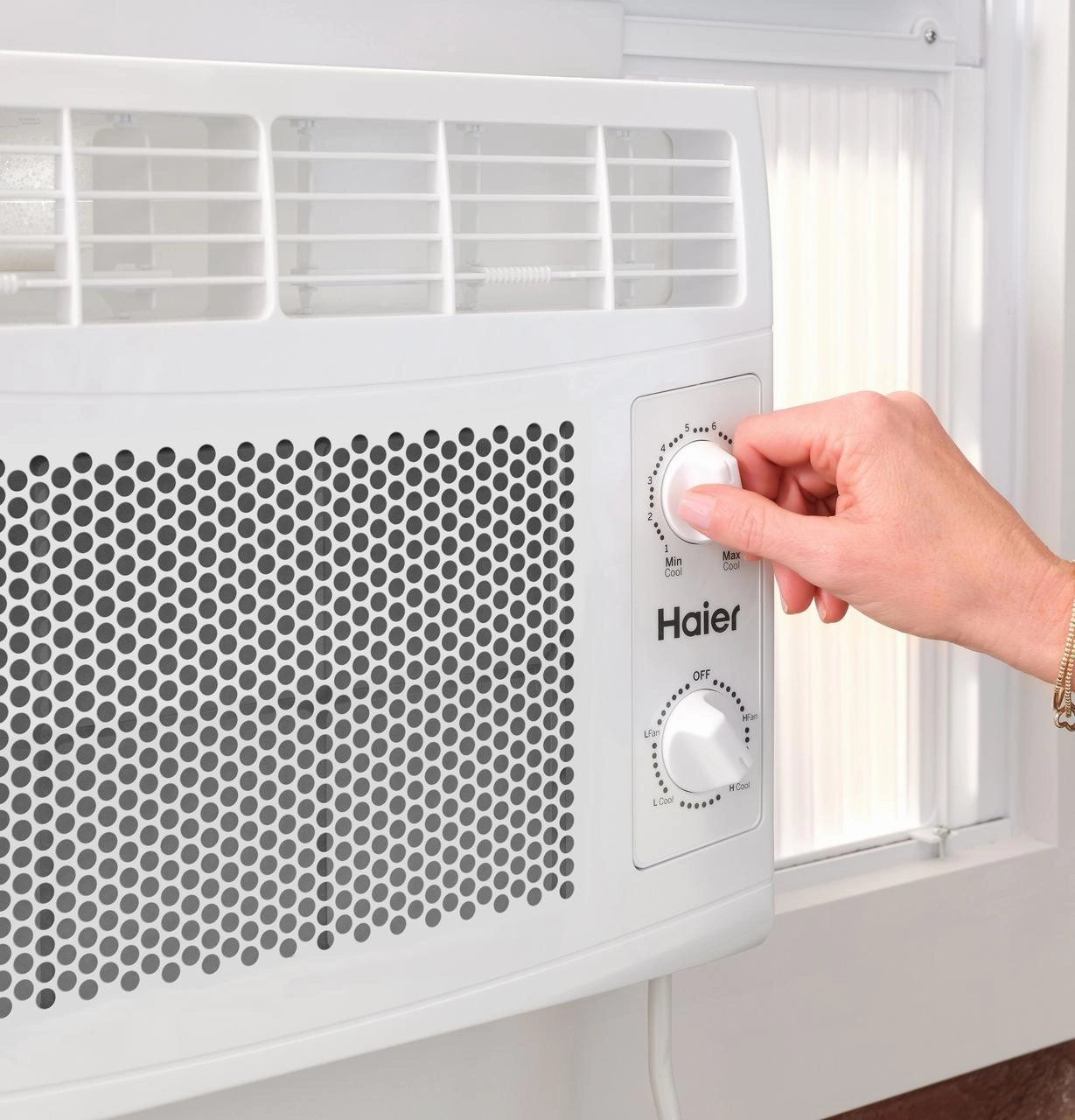 Haier QHEC05AC Haier 5,000 Btu Mechanical Window Air Conditioner For Small Rooms Up To 150 Sq Ft.