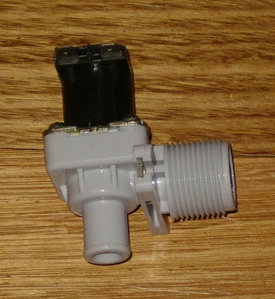 Hitachi Single Inlet Valve FDC270A 14mm Rightangled - Part # WV033A
