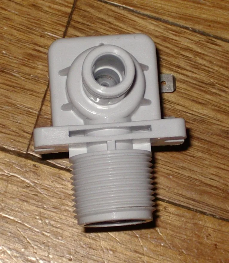 Hitachi Single Inlet Valve FDV65A2C 13mm Rightangled - Part # WV034