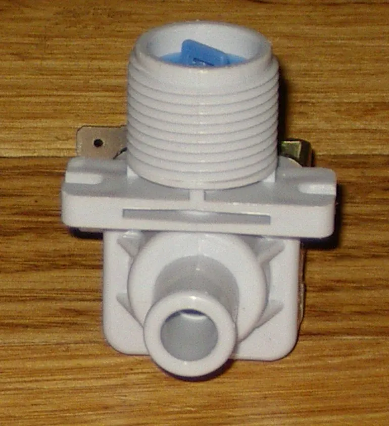 Hitachi Single Inlet Valve FDV65A2C 13mm Rightangled - Part # WV034
