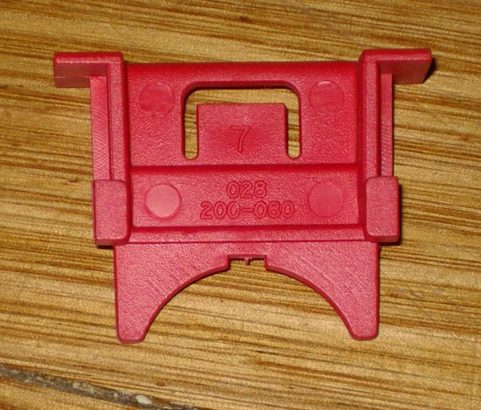 Hot Inlet Valve Red Retaining Clip - Part # 0028200082