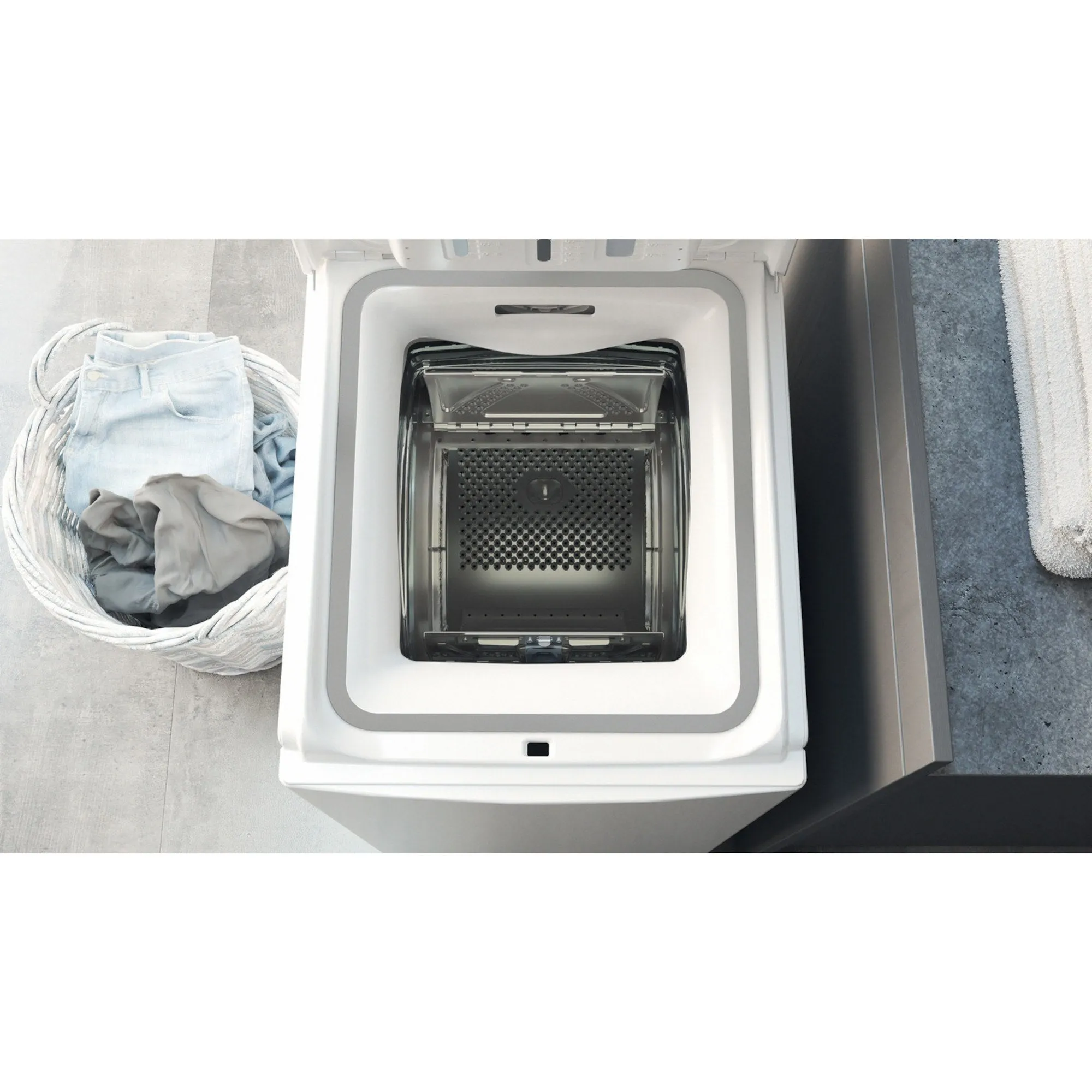 Hotpoint WMTF 722U UK N 7kg 1200 Spin Washing Machine