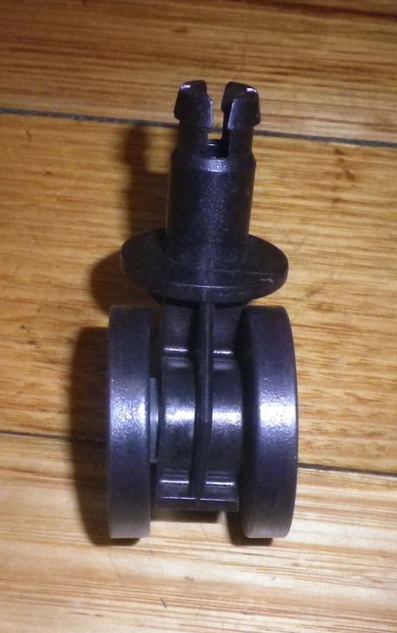 Late Model Simpson Top Suspended Plastic Castor - Part # 0067250471