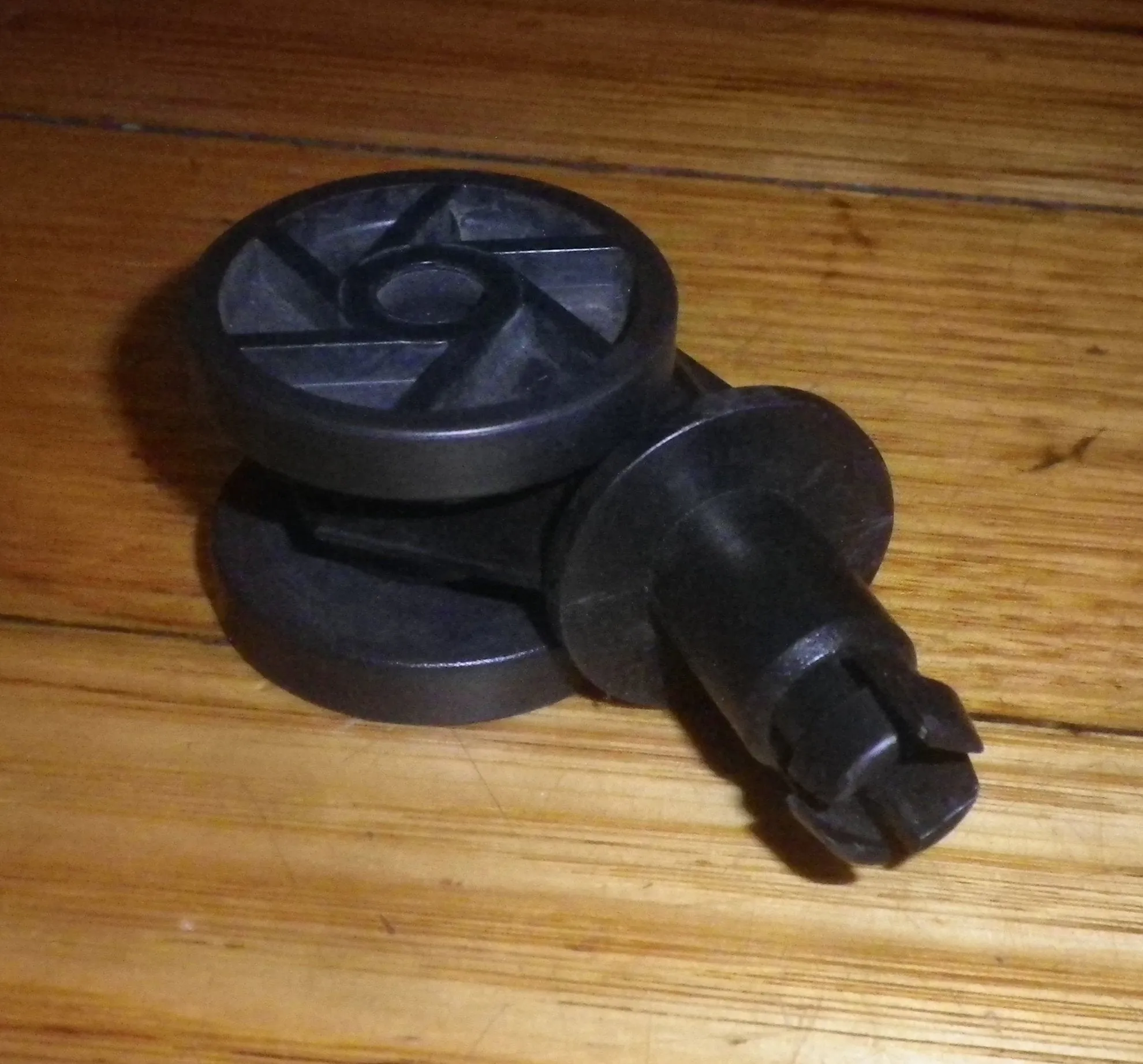 Late Model Simpson Top Suspended Plastic Castor - Part # 0067250471