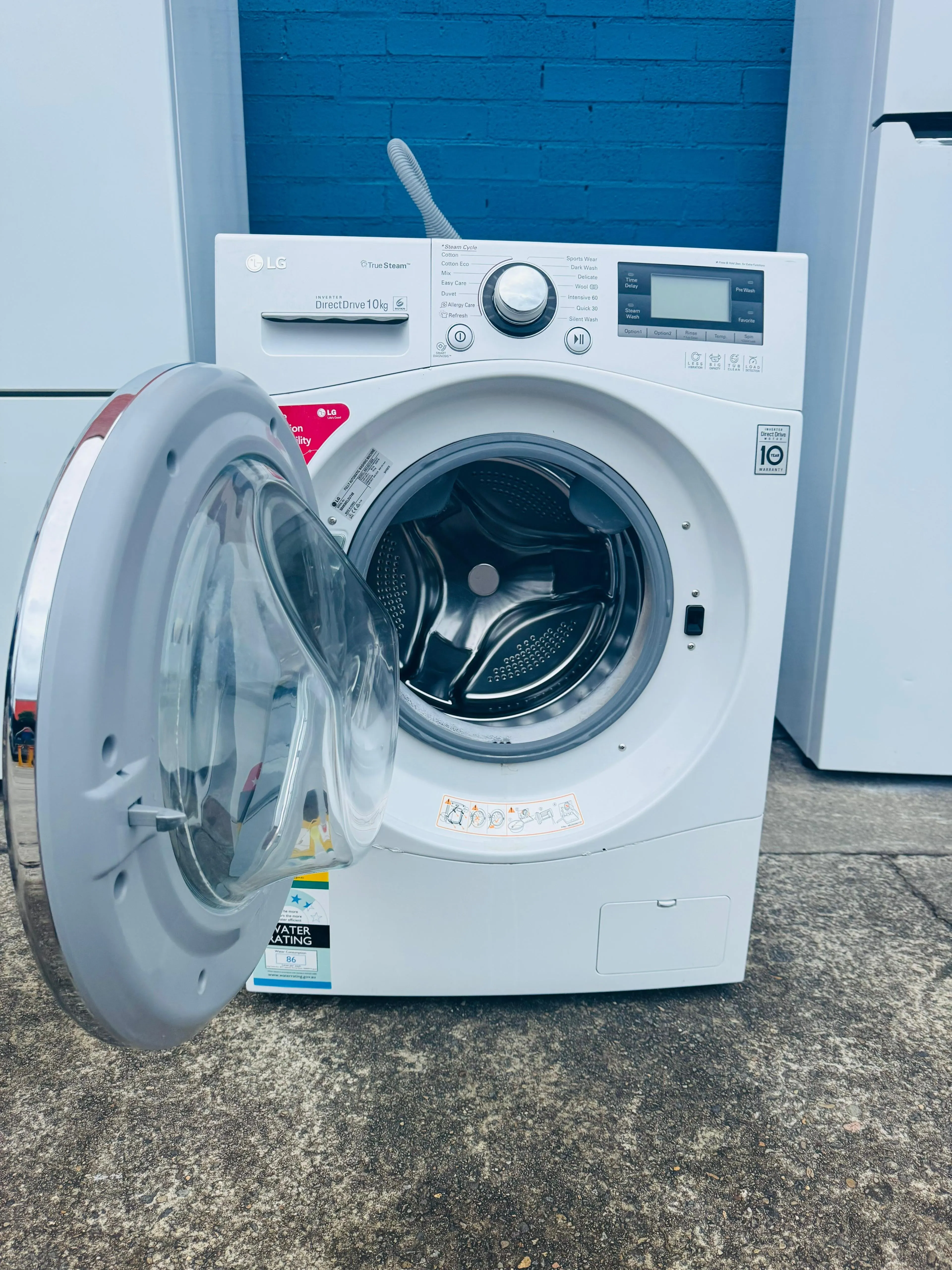 **LG 10 KGS FRONT LOADER WASHING MACHINE**