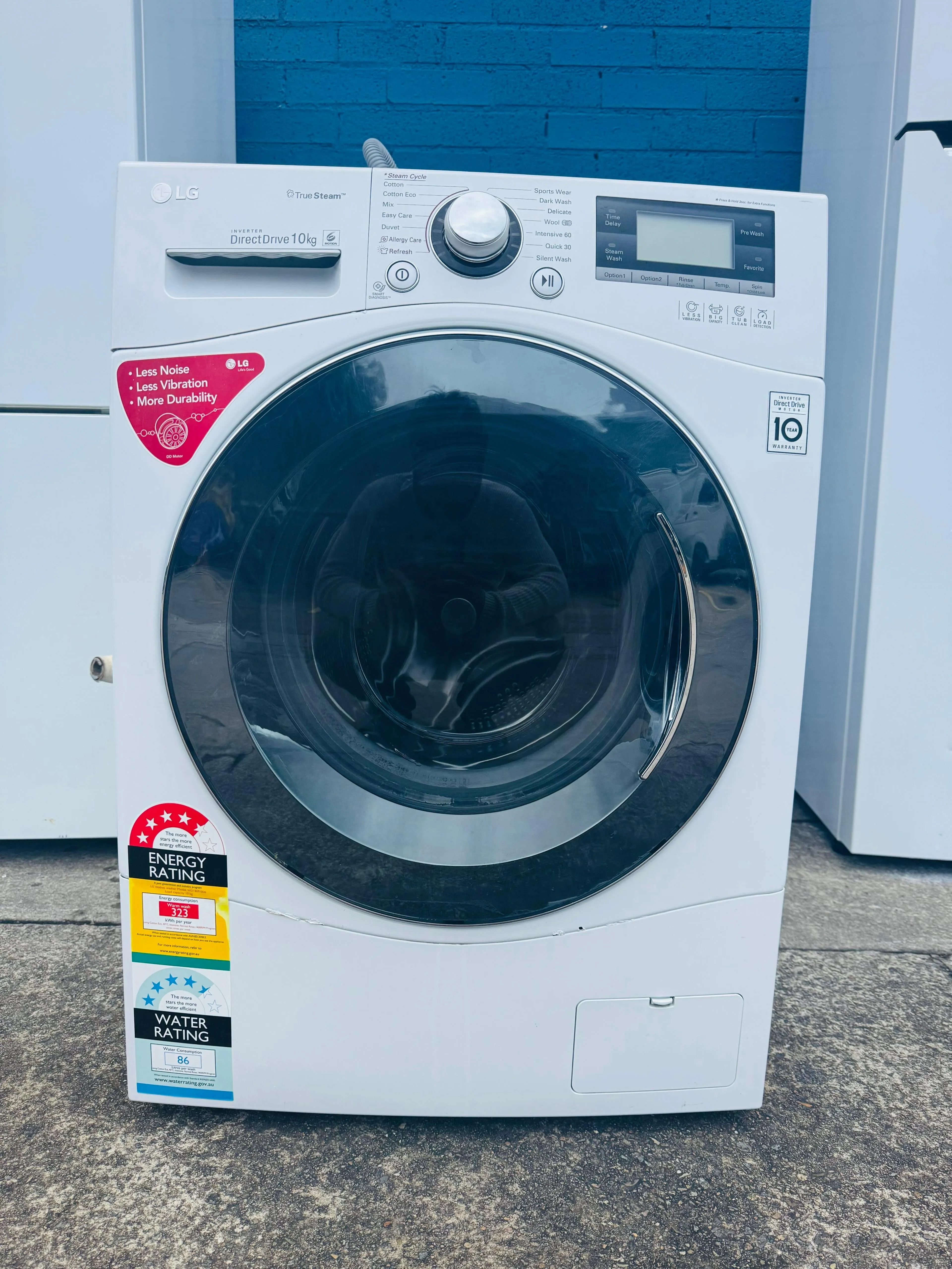 **LG 10 KGS FRONT LOADER WASHING MACHINE**