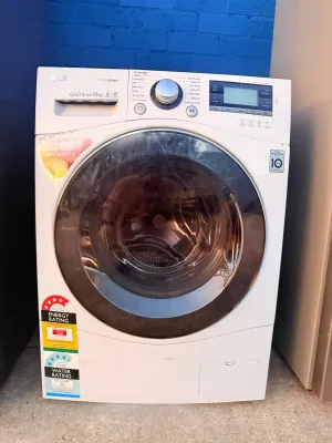 **LG 10 KGS FRONT LOADER WASHING MACHINE**