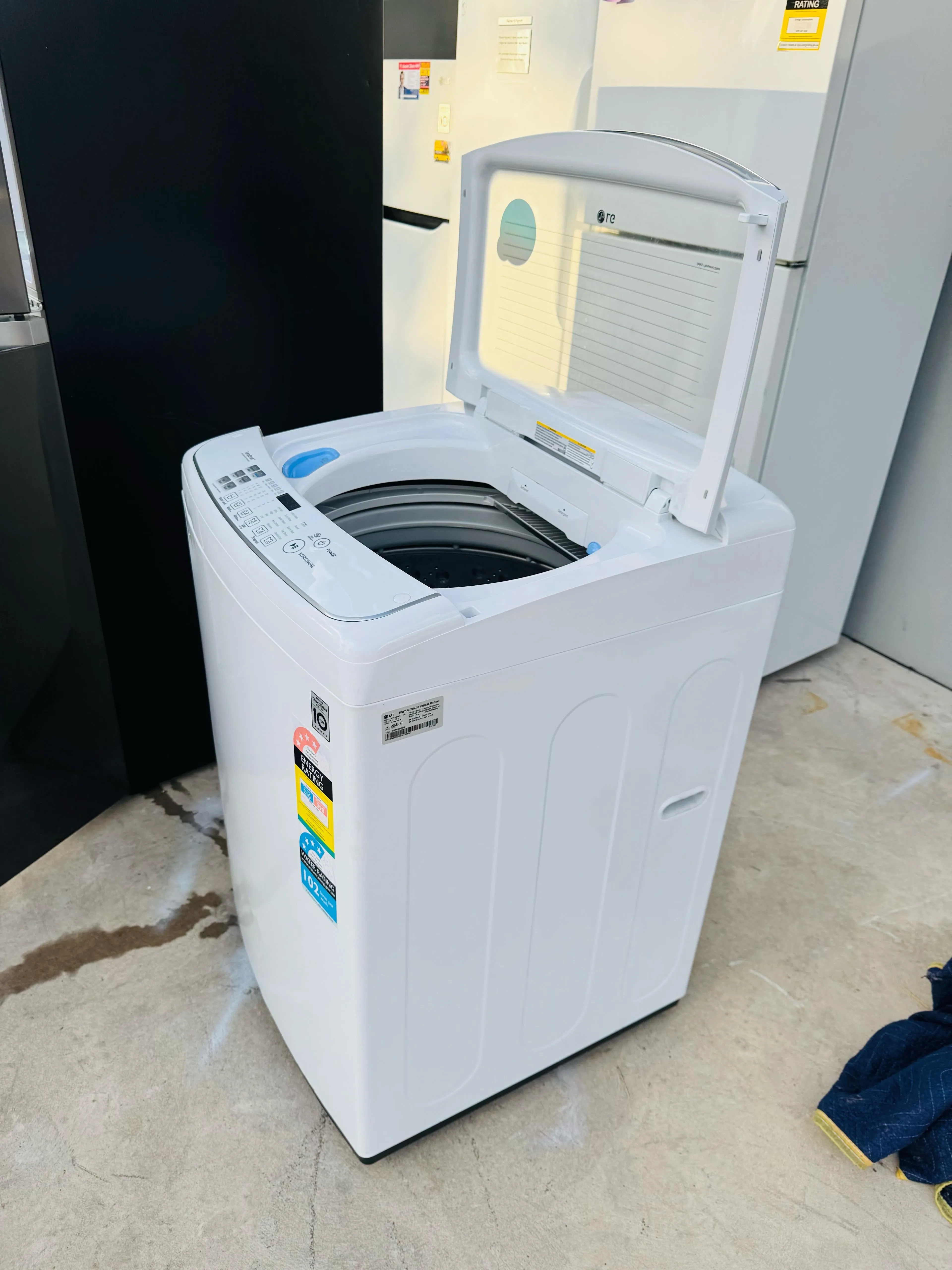 **LG 10 KGS TOP LOADER WASHING MACHINE**