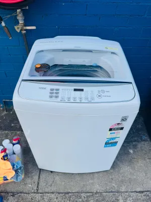 **LG 10 KGS TOP LOADER WASHING MACHINE**