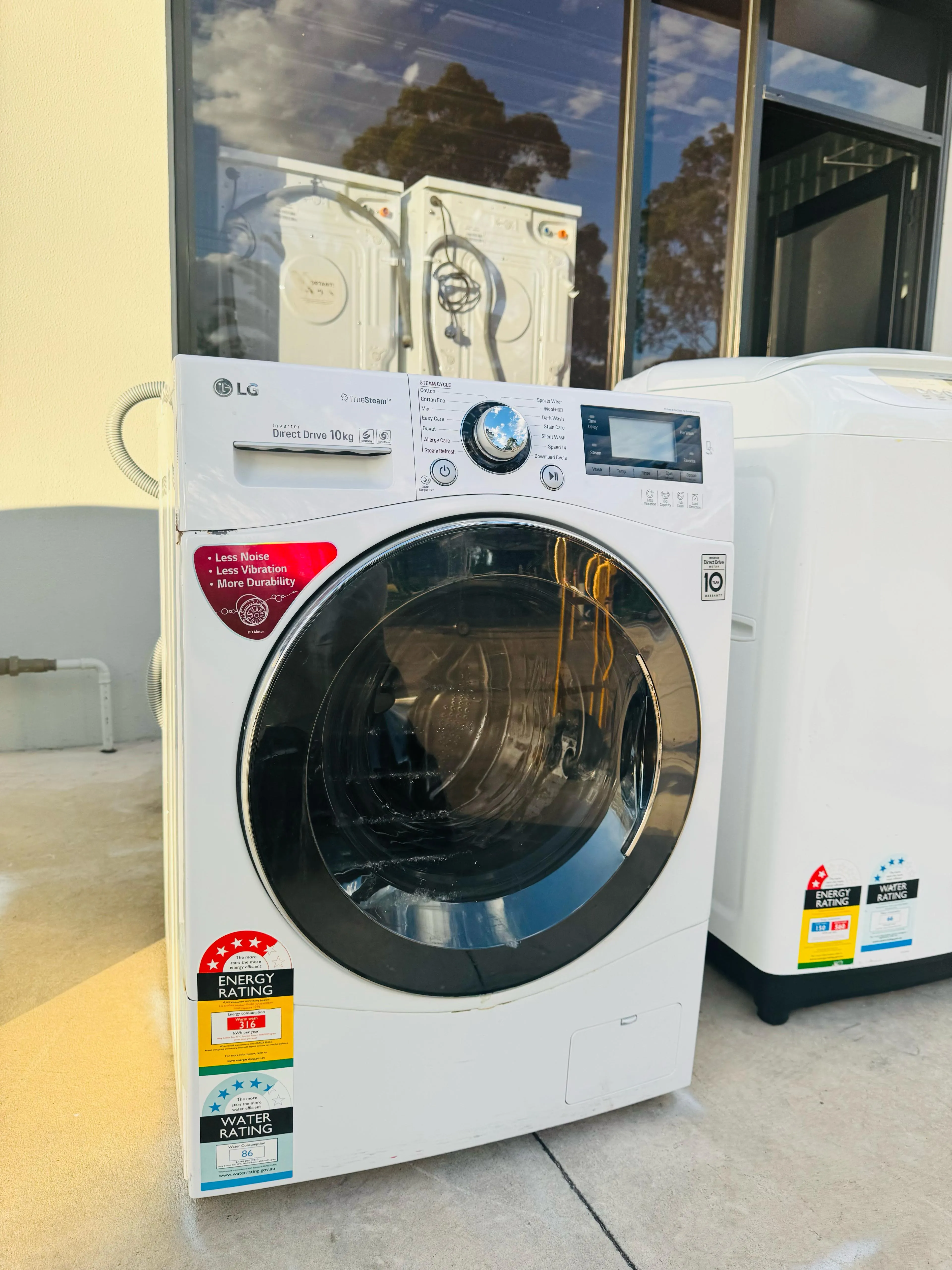**LG 10KGS FRONT LOADER WASHING MACHINE** FREE DELIVERY