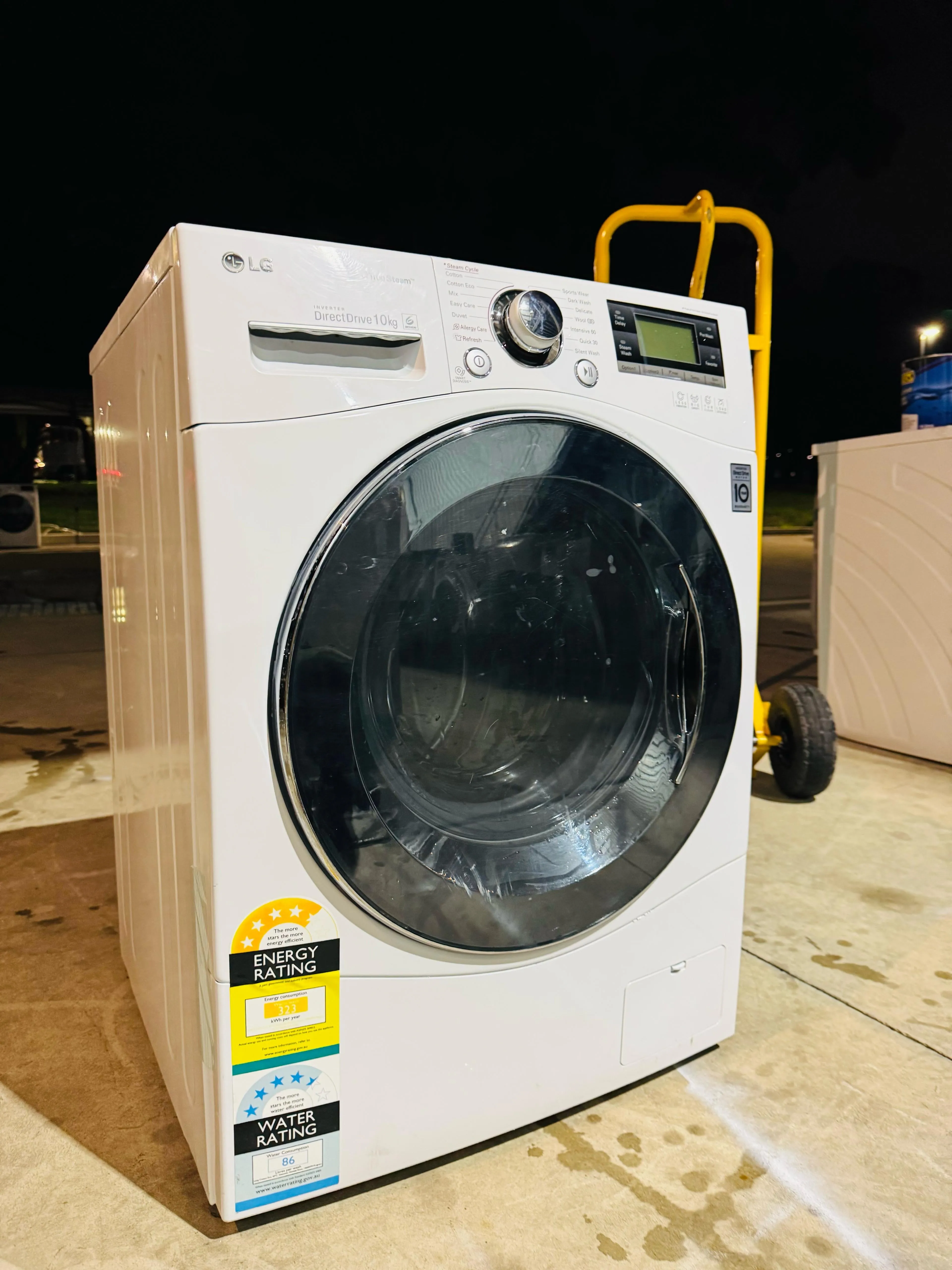 **LG 10KGS FRONT LOADER WASHING MACHINE**