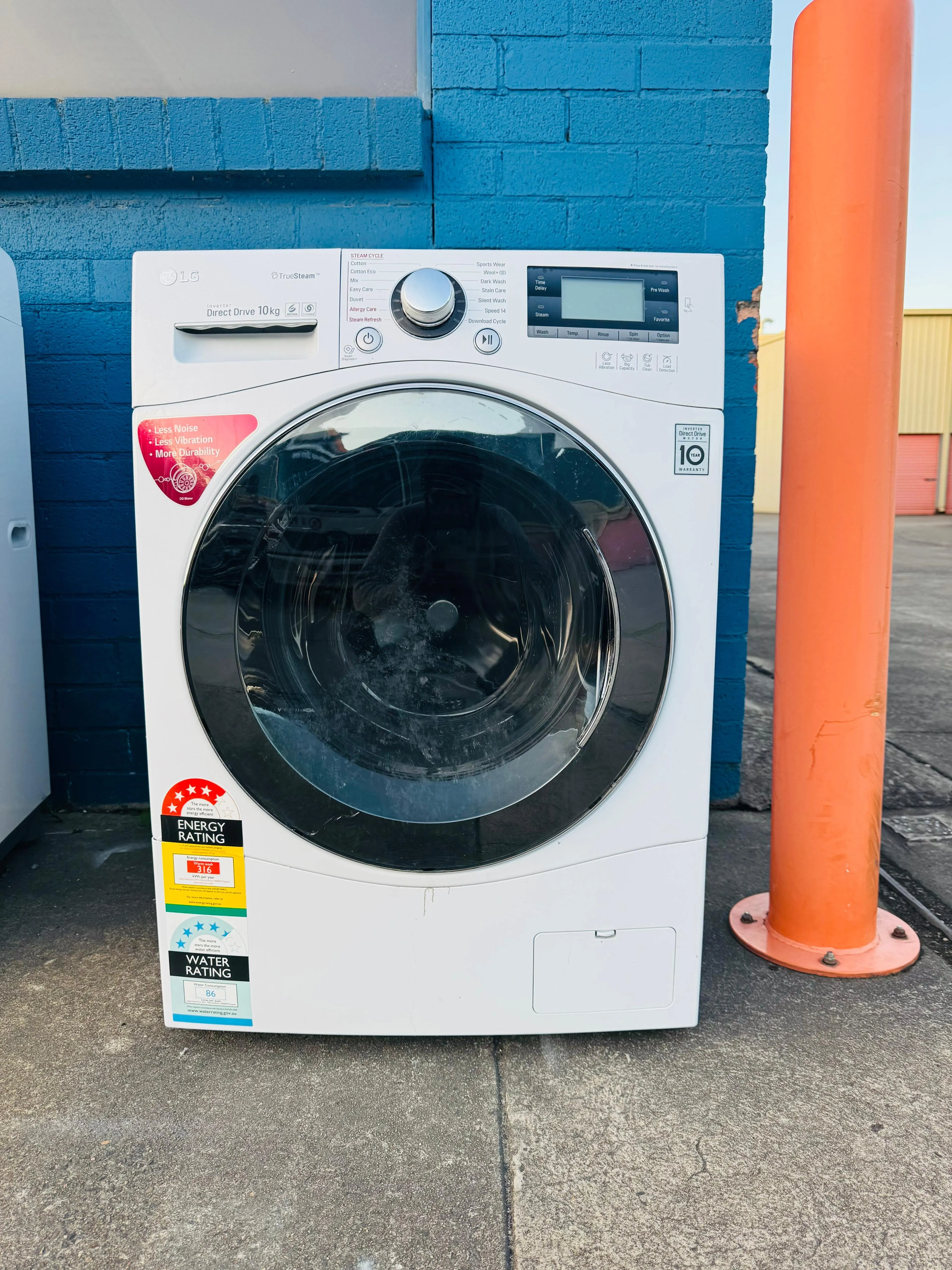 **LG 10KGS FRONT LOADER WASHING MACHINE**