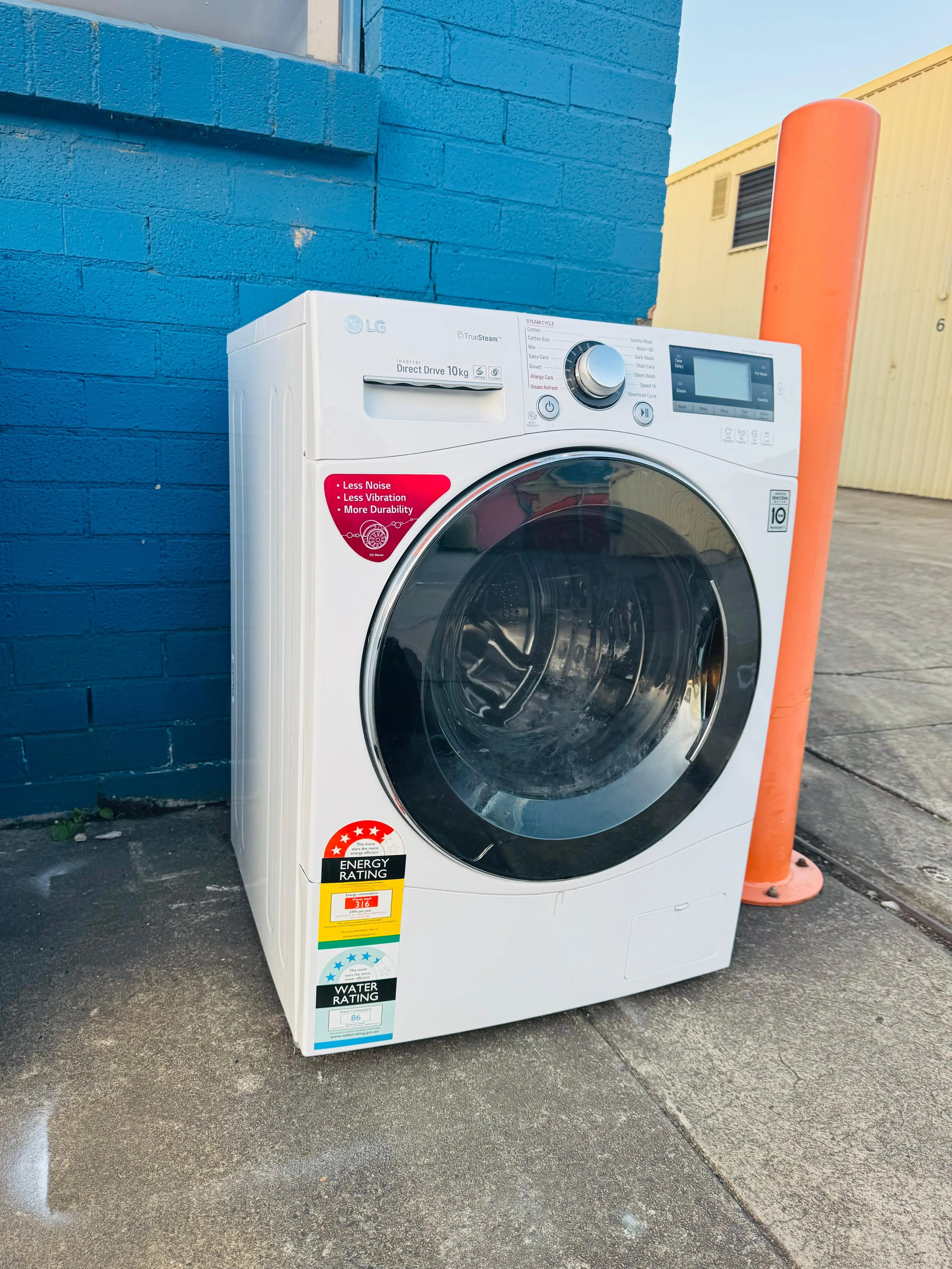 **LG 10KGS FRONT LOADER WASHING MACHINE**
