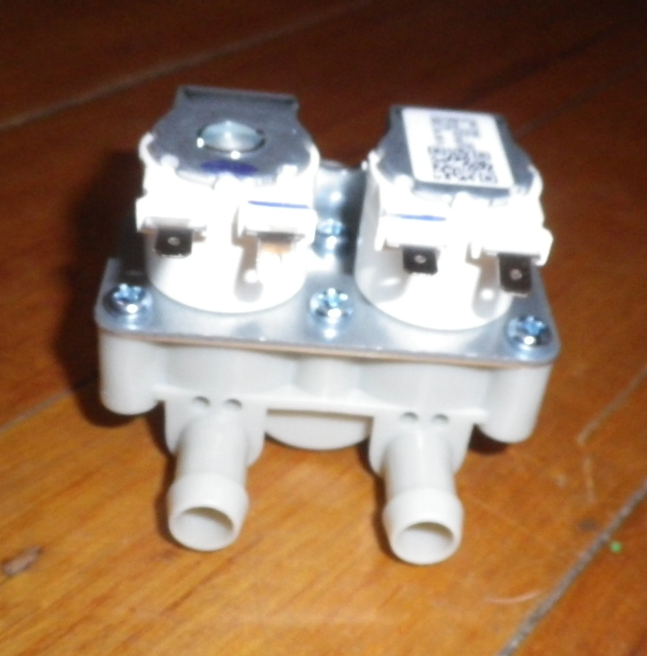 LG 10mm Straight Through Dual 12volt Inlet Valve - Part # 5220FR2067R