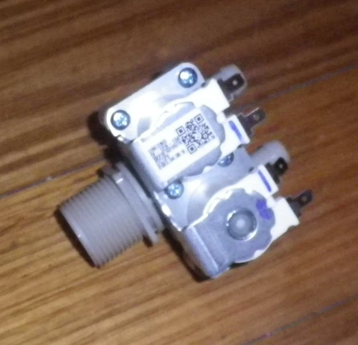 LG 10mm Straight Through Dual 12volt Inlet Valve - Part # 5220FR2067R