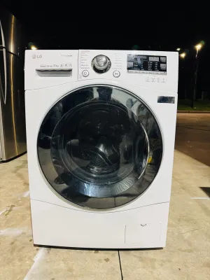 **LG 11 KGS FRONT LOADER WASHING MACHINE**