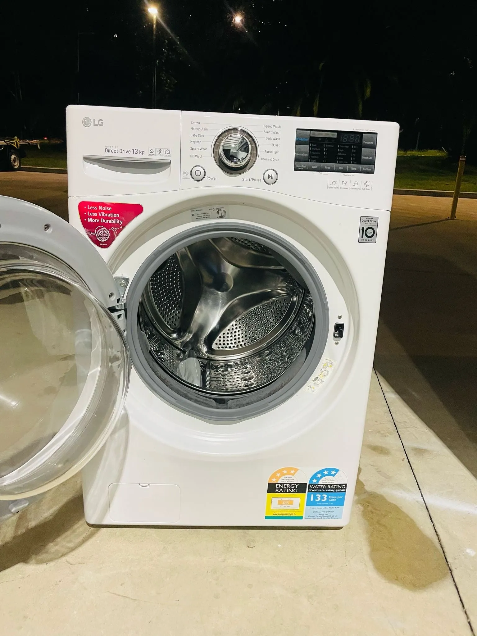 **LG 13 KGS FRONT LOADER WASHING MACHINE**