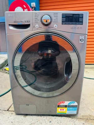 **LG 13KGS FRONT LOADER WASHING MACHINE**