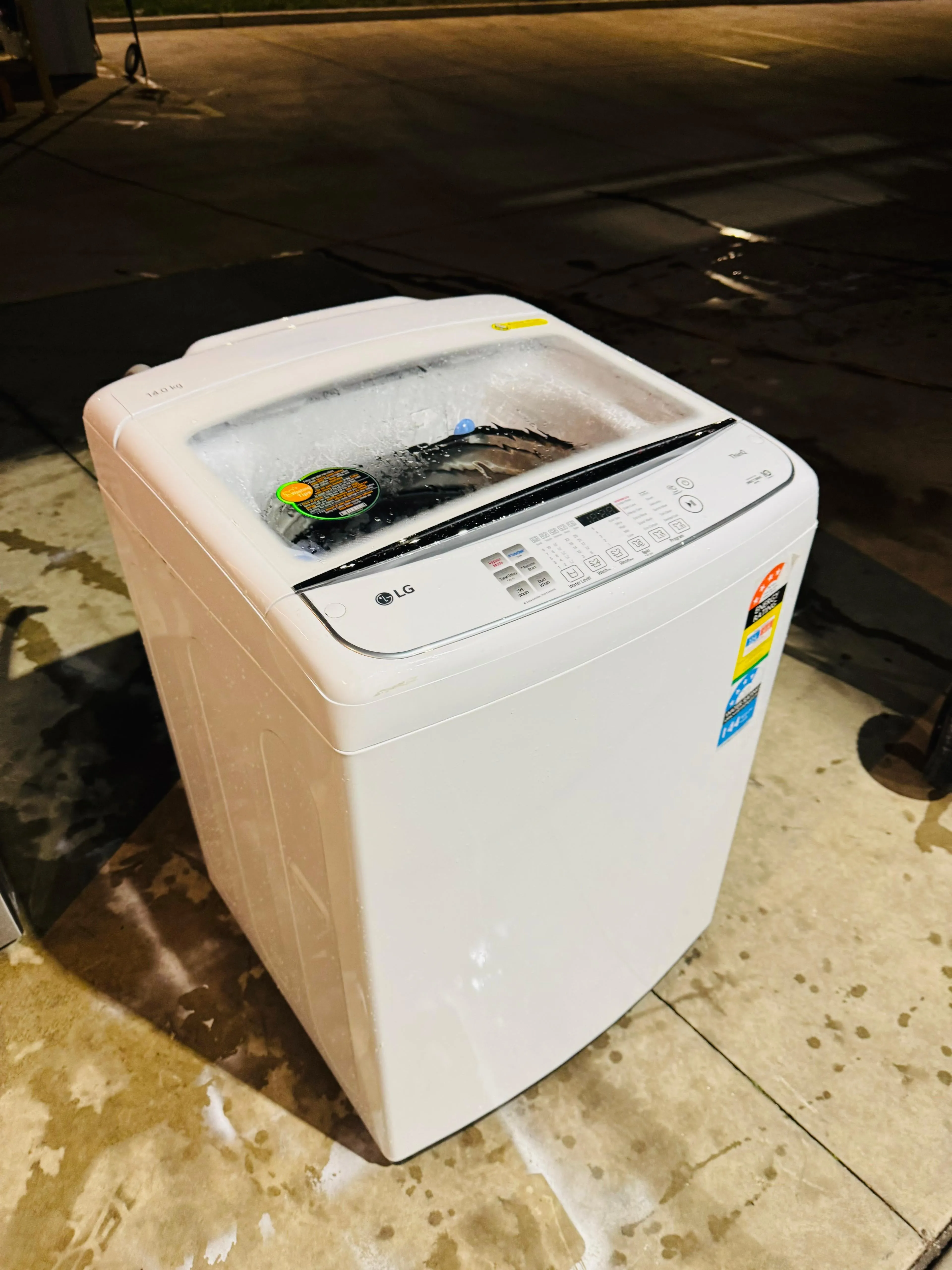**LG 14KGS TOP LOADER WASHING MACHINE**