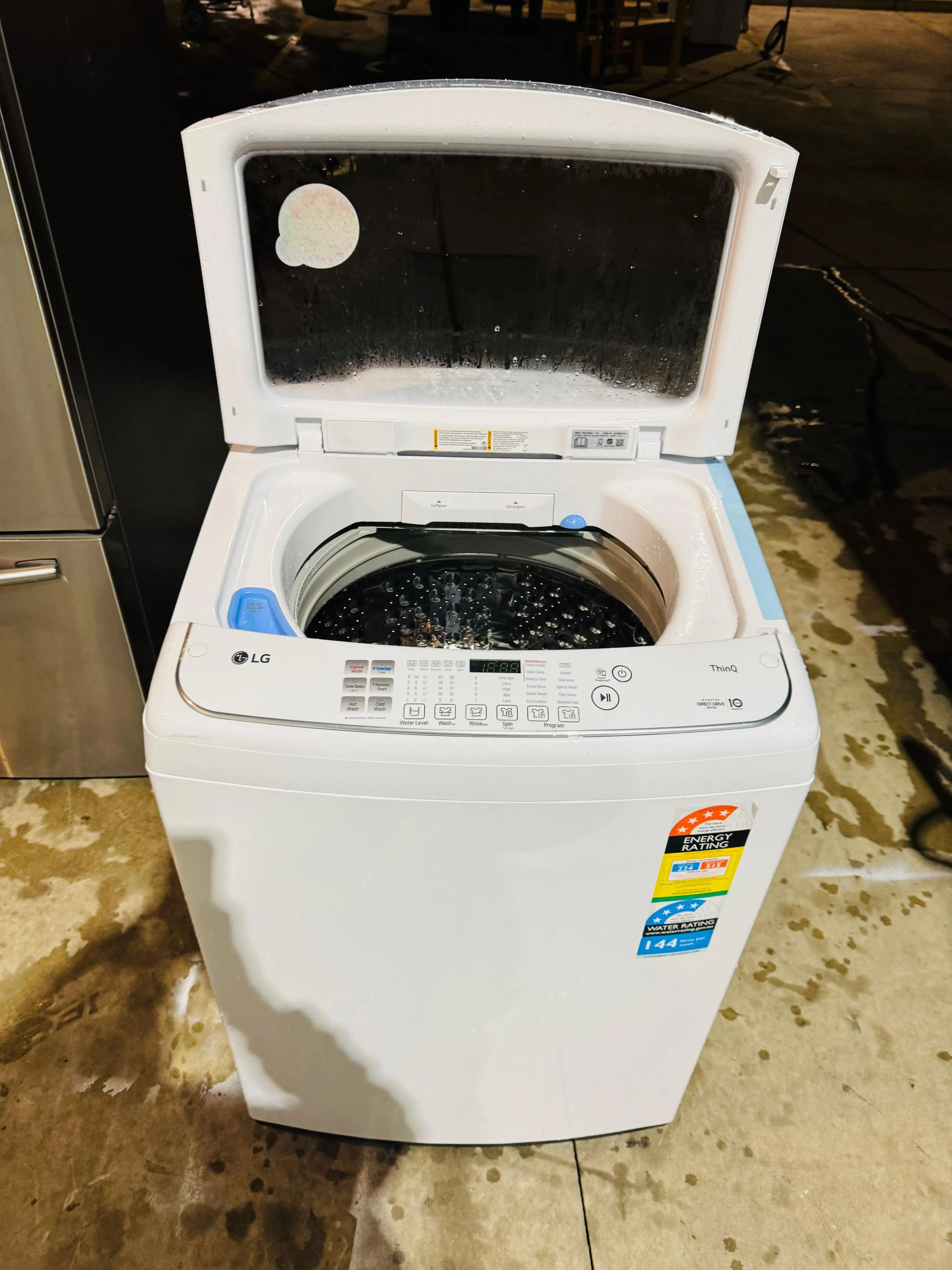 **LG 14KGS TOP LOADER WASHING MACHINE**