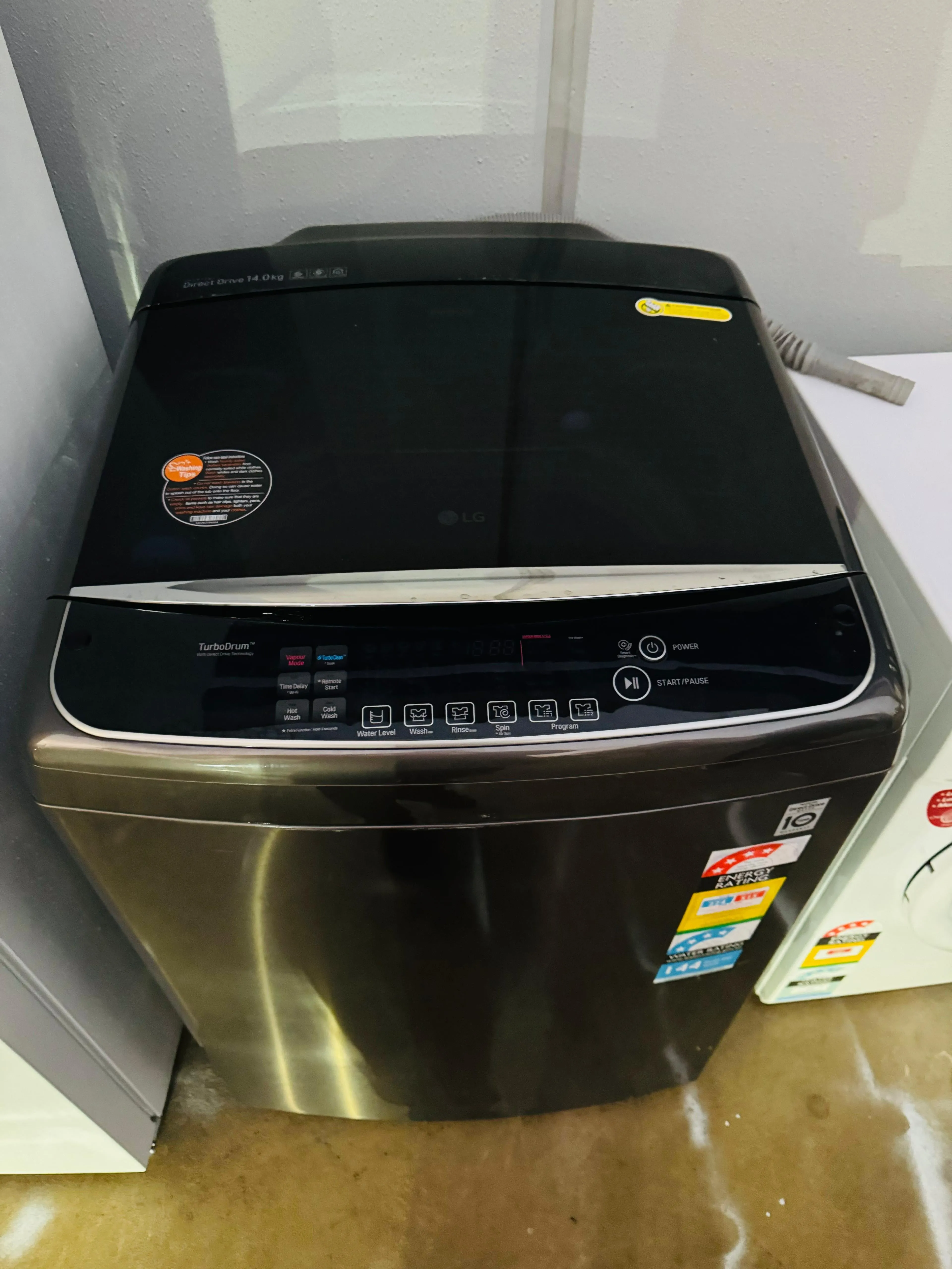 **LG 14KGS TOP LOADER WASHING MACHINE**