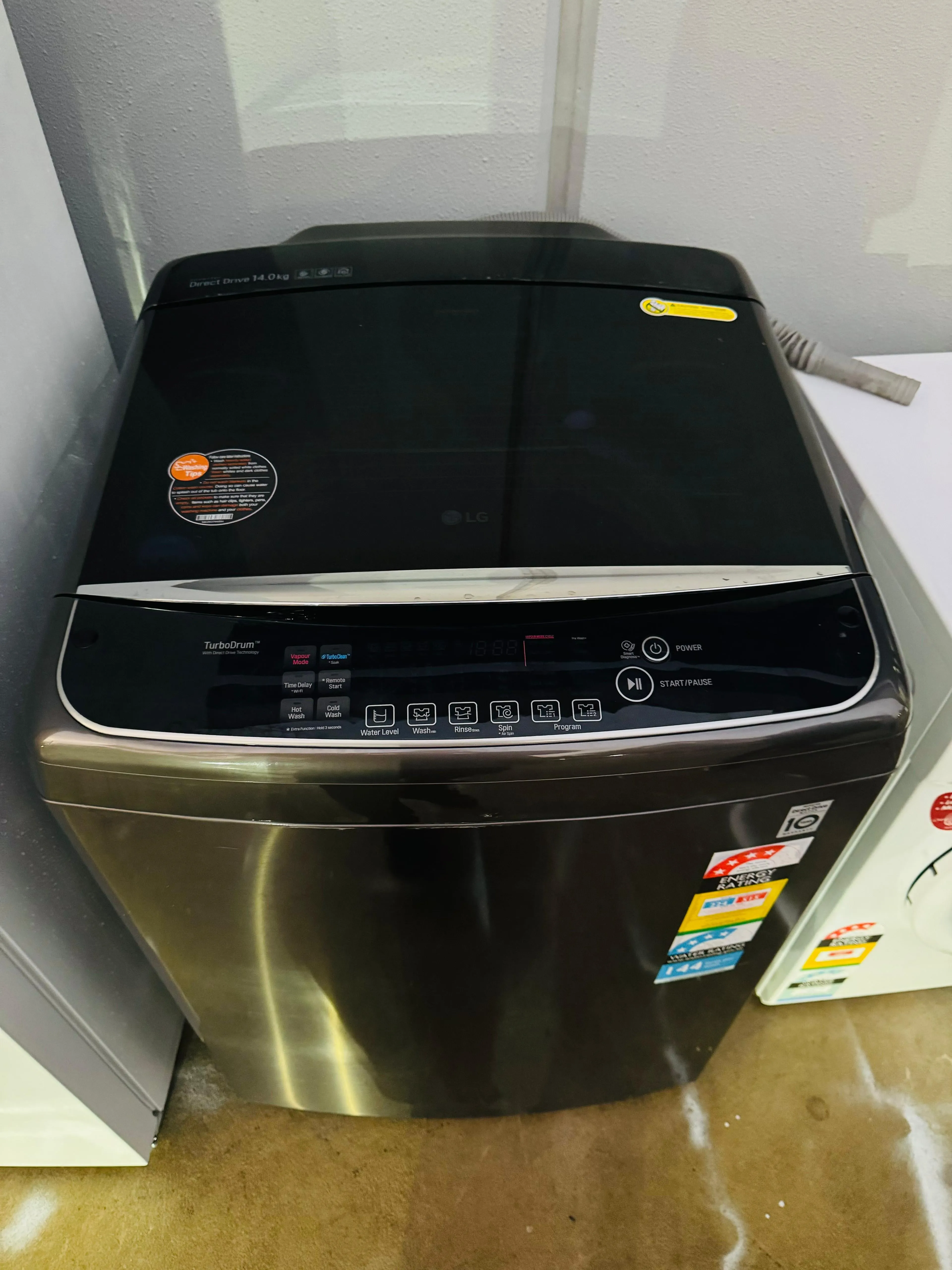 **LG 14KGS TOP LOADER WASHING MACHINE**