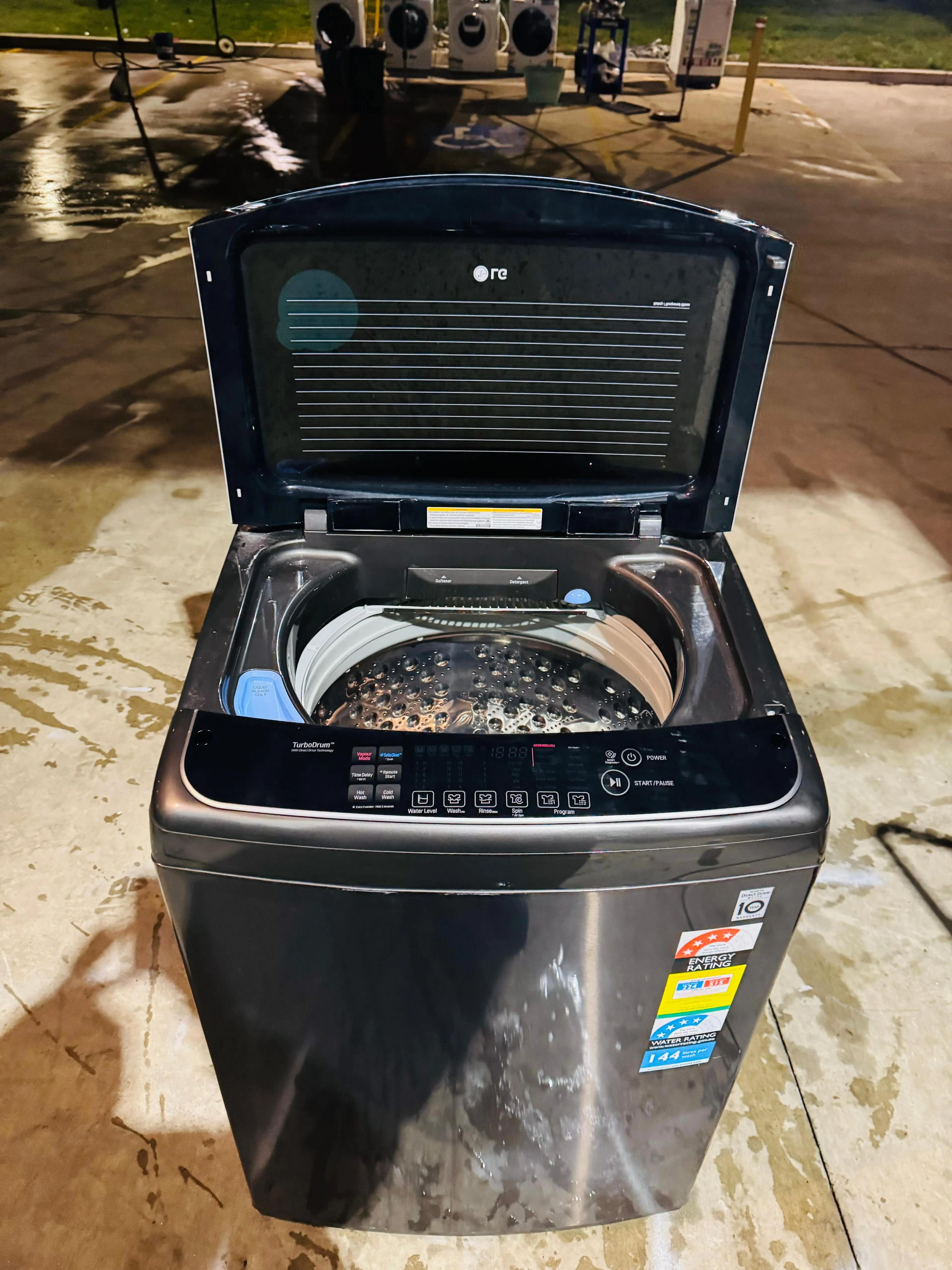 **LG 14KGS TOP LOADER WASHING MACHINE**