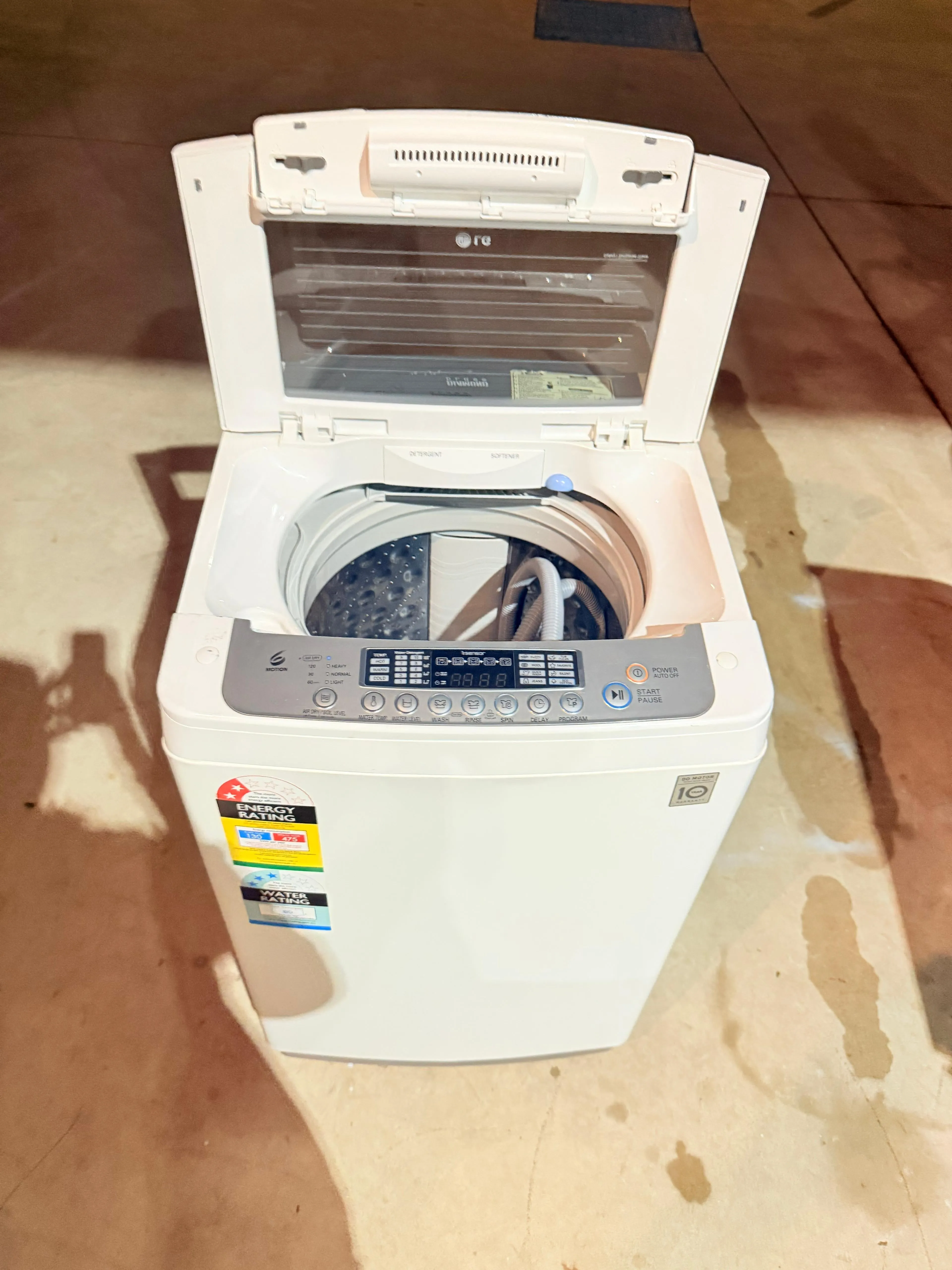 **LG 5.5KGS TOP LOADER WASHING MACHINE**