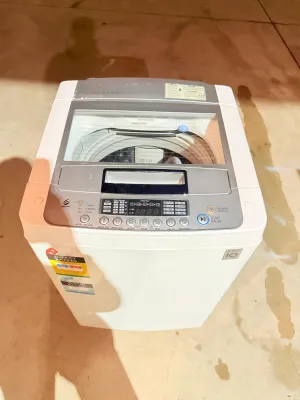 **LG 5.5KGS TOP LOADER WASHING MACHINE**