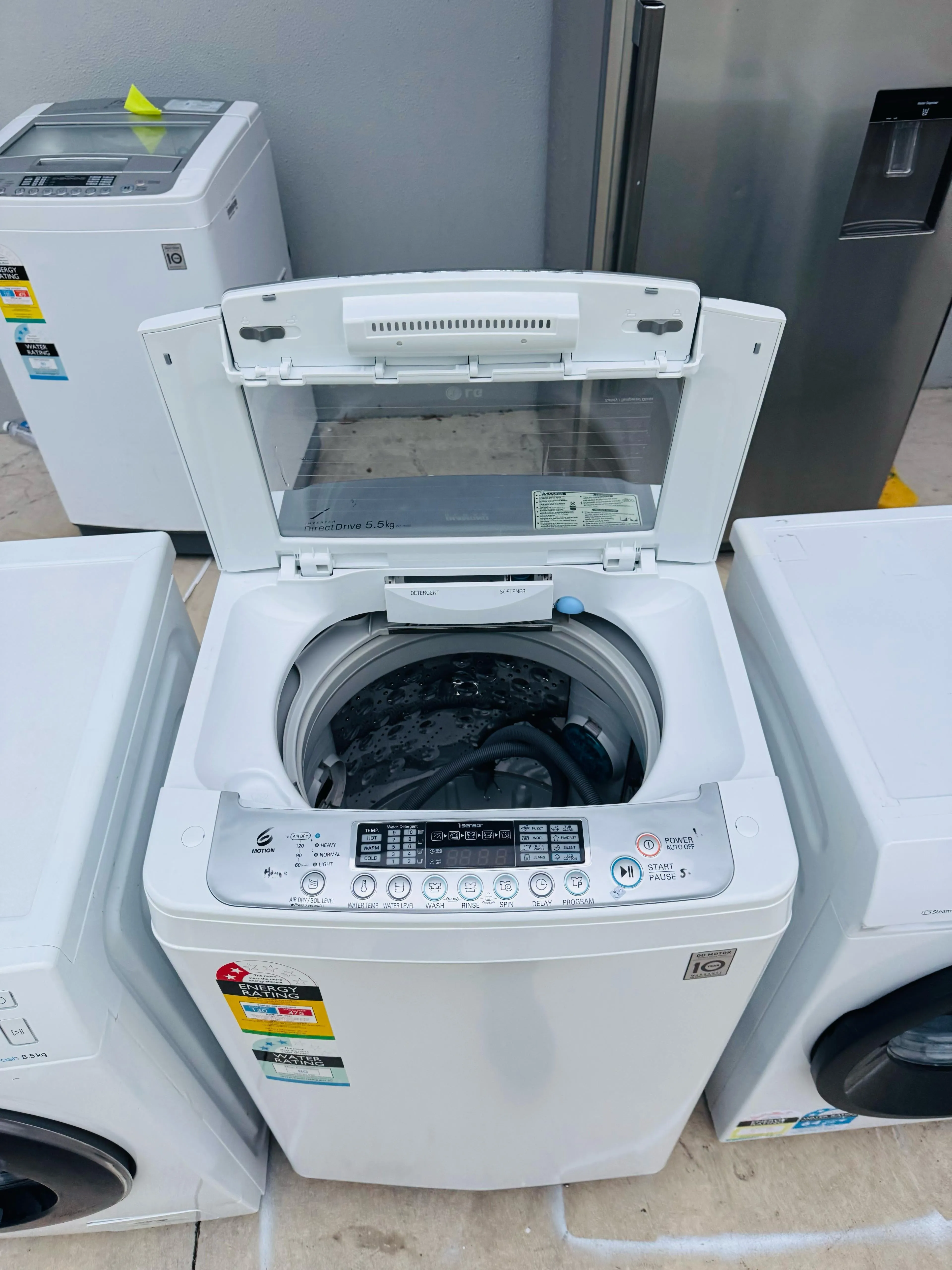 **LG 5.5KGS TOP LOADER WASHING MACHINE**