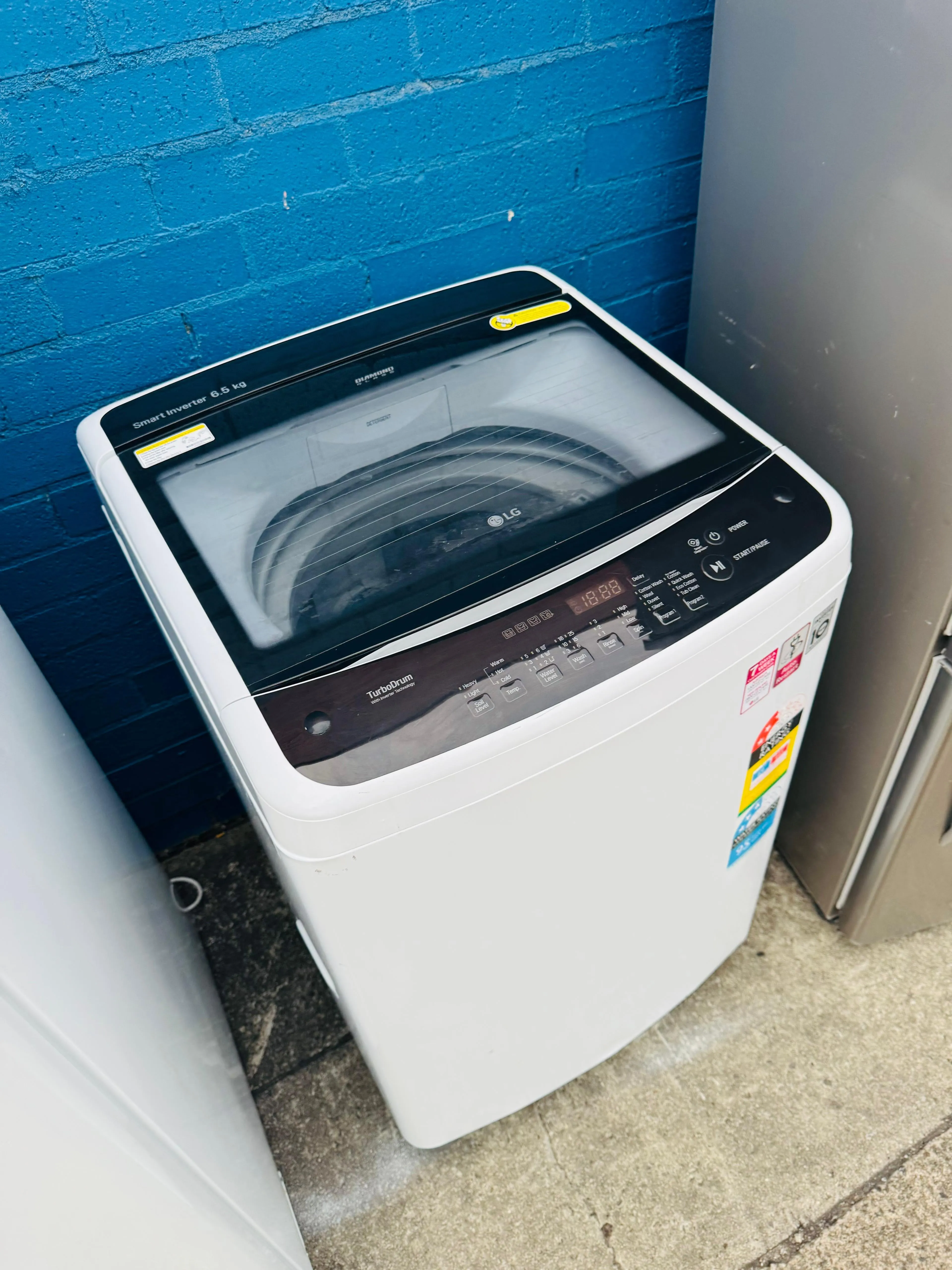 **LG 6.5 KGS TOP LOADER WASHING MACHINE**