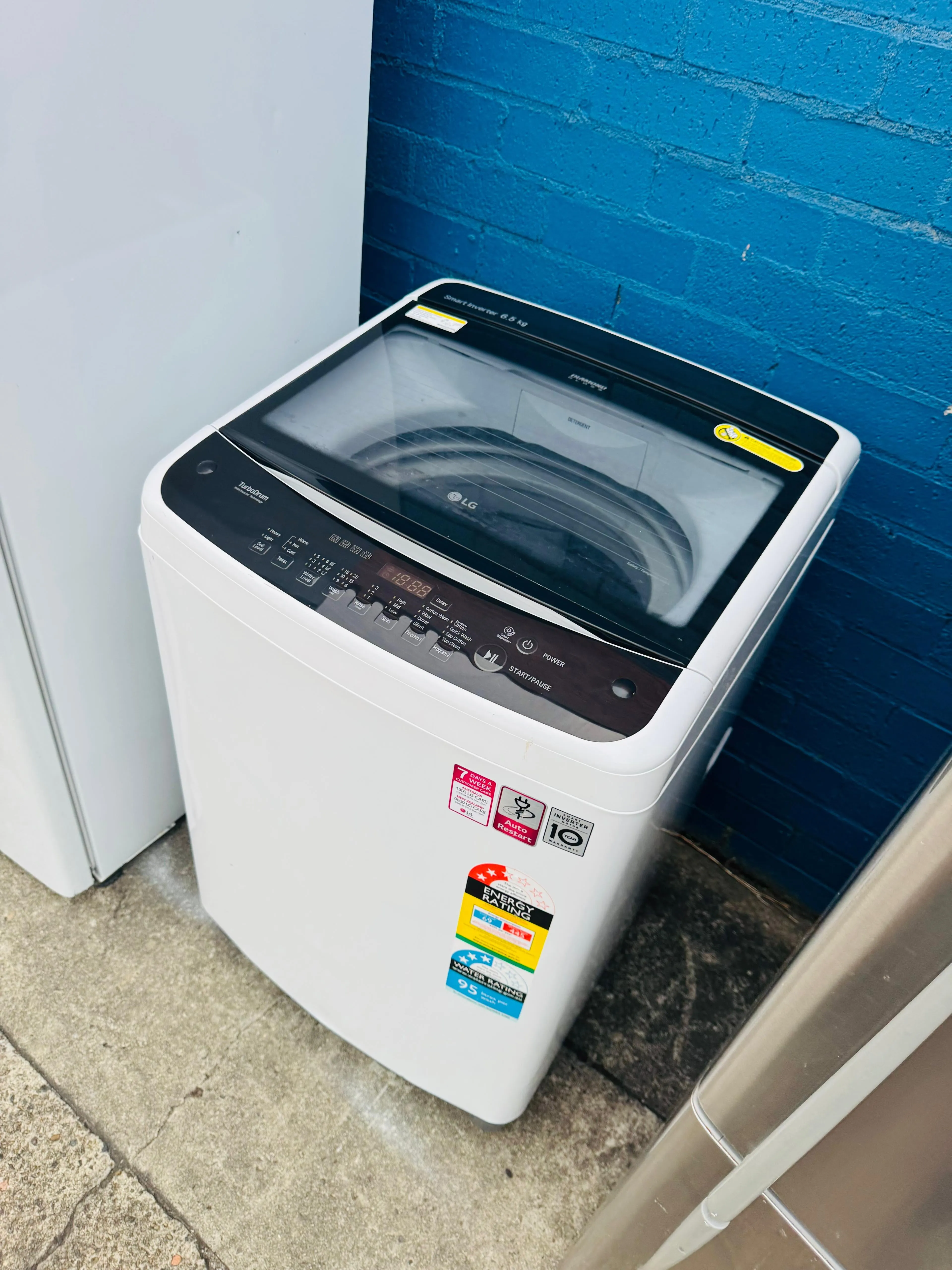 **LG 6.5 KGS TOP LOADER WASHING MACHINE**