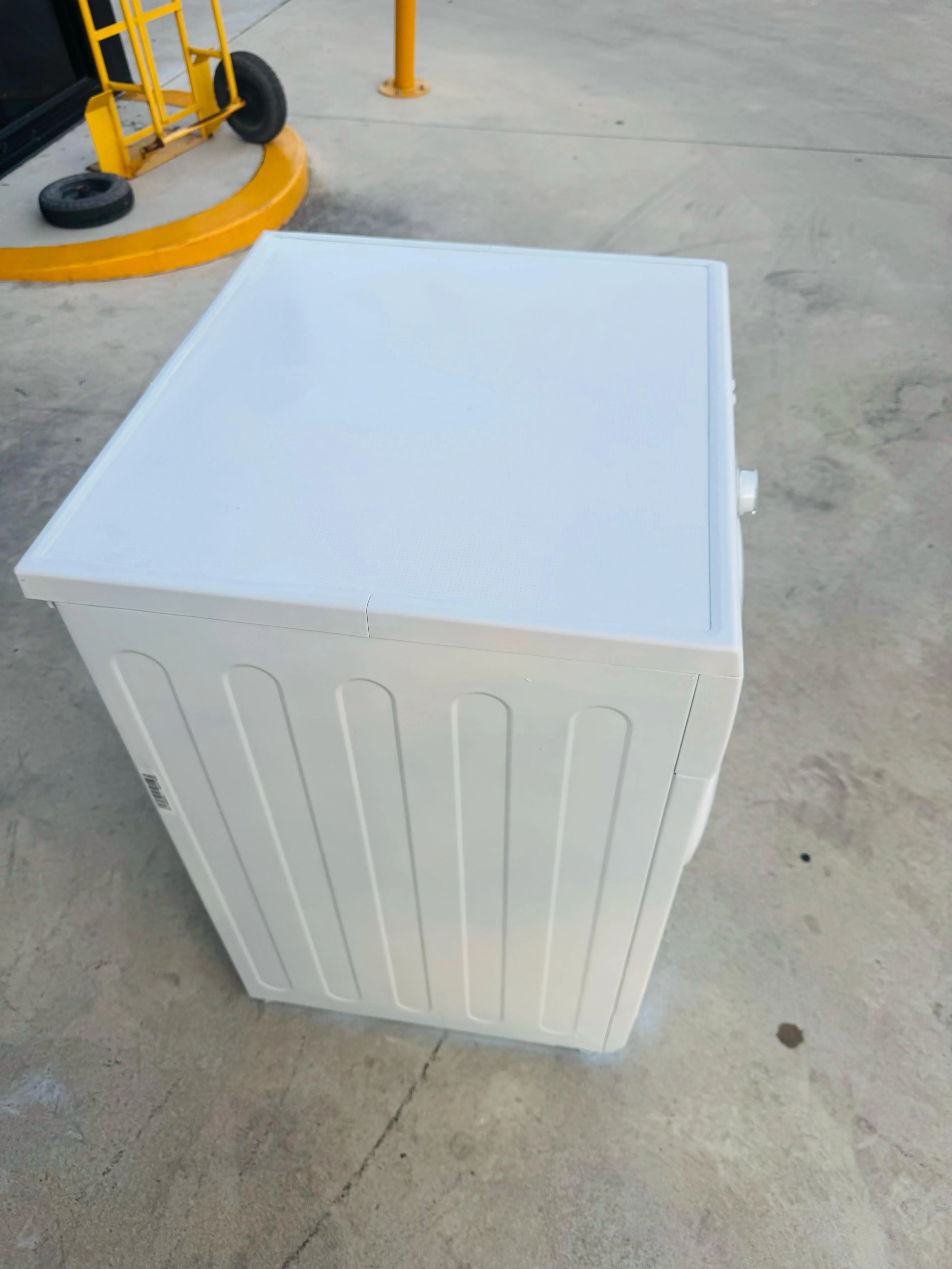 **LG 7 KGS FRONT LOADER WASHING MACHINE**