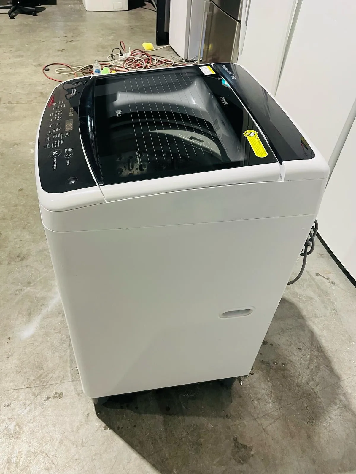 **LG 7.5 KGS TOP LOADER WASHING MACHINE**