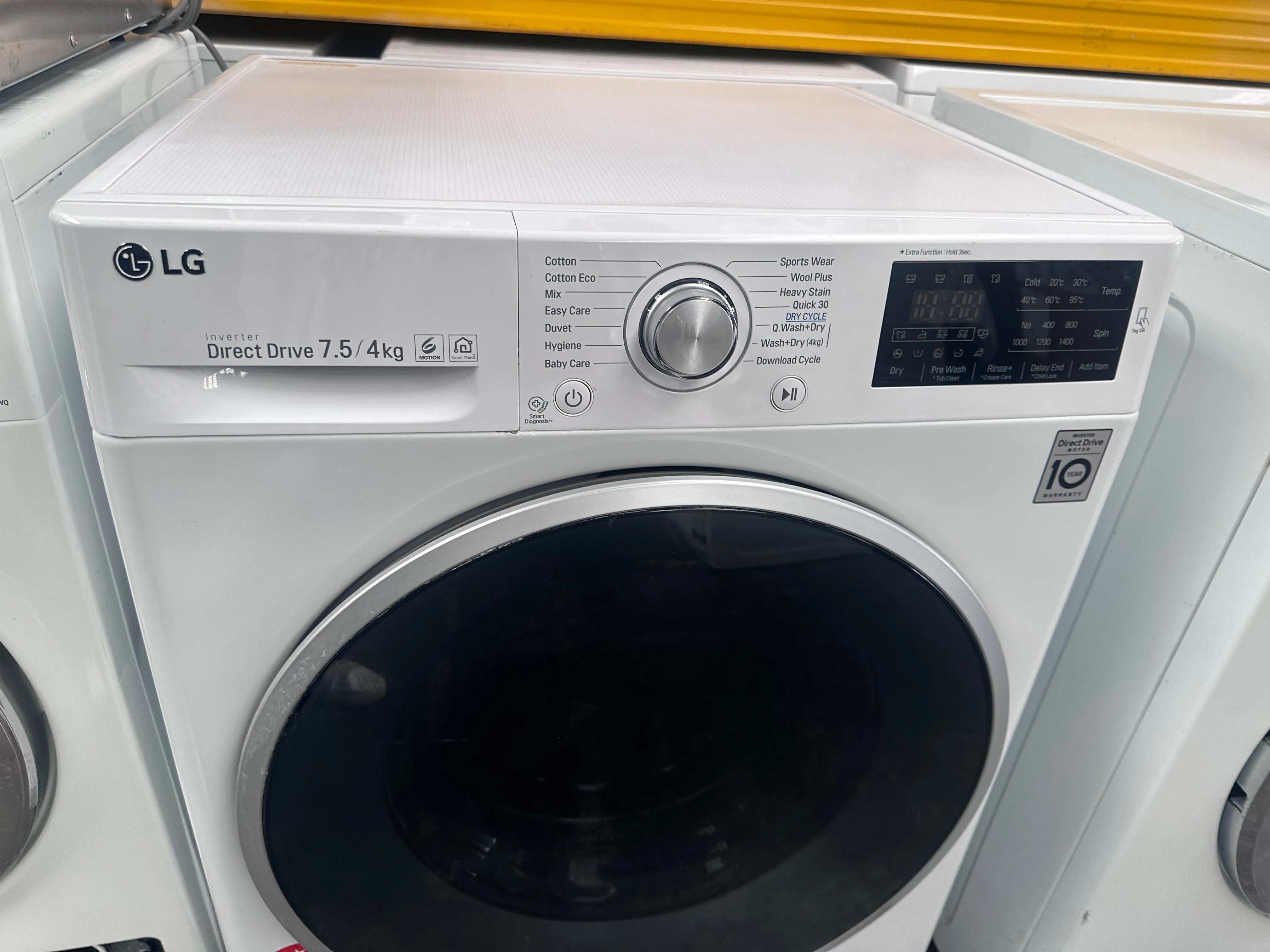 LG 7.5kg/4kg Washer Dryer Combo with 6 Motion Direct Drive [Refurbished]