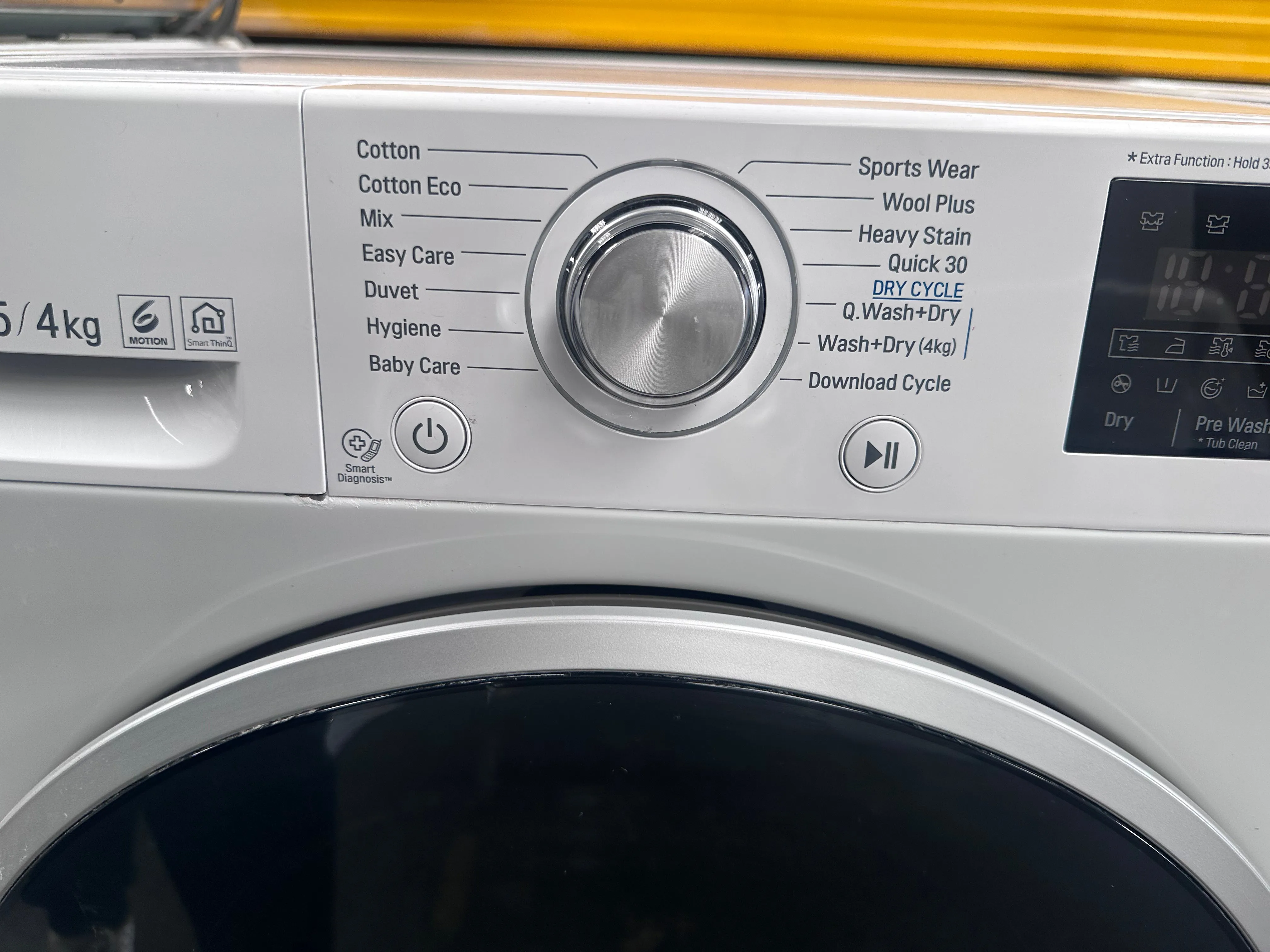LG 7.5kg/4kg Washer Dryer Combo with 6 Motion Direct Drive [Refurbished]