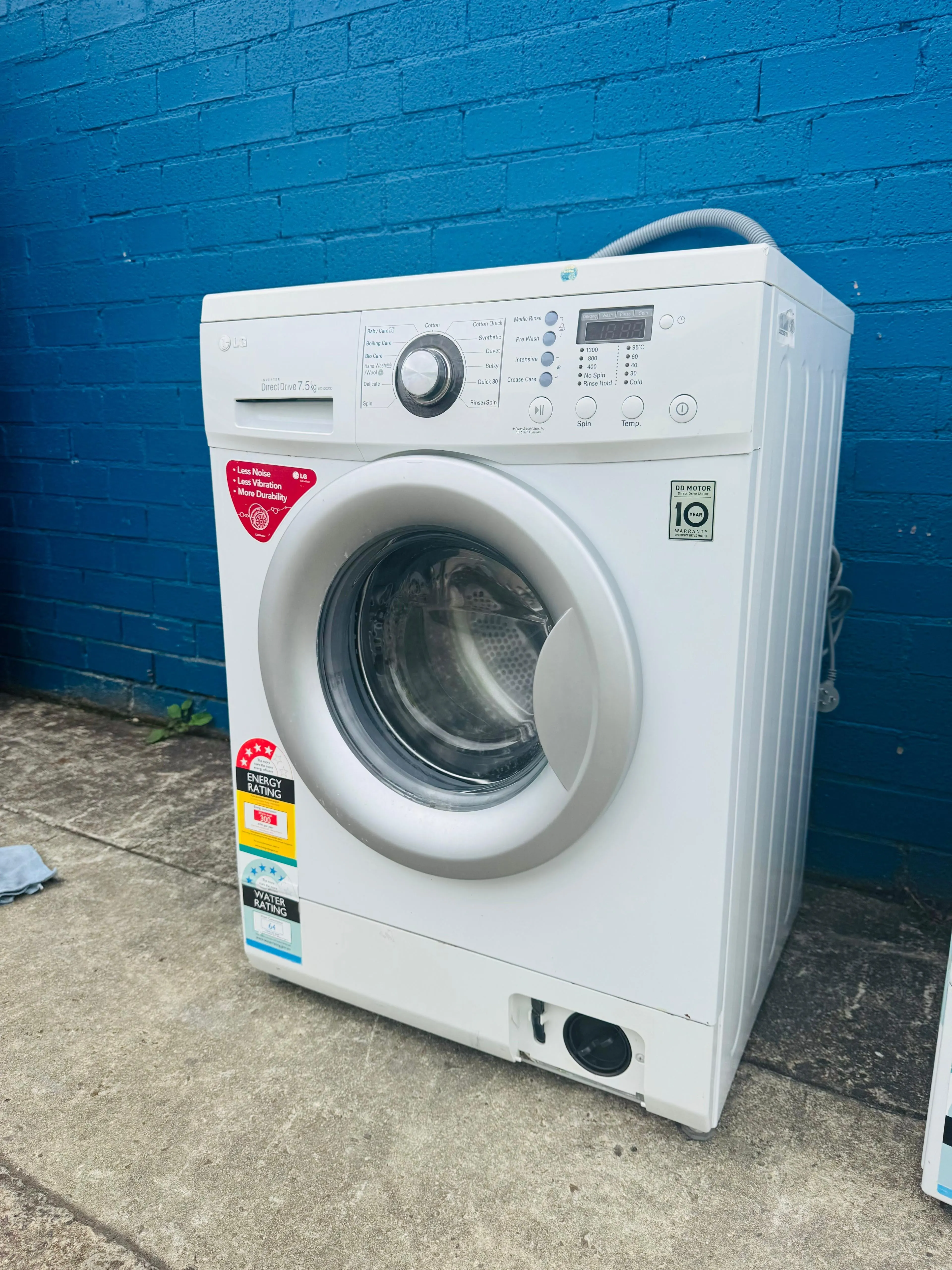 **LG 7.5KGS FRONT LOADER WASHING MACHINE**