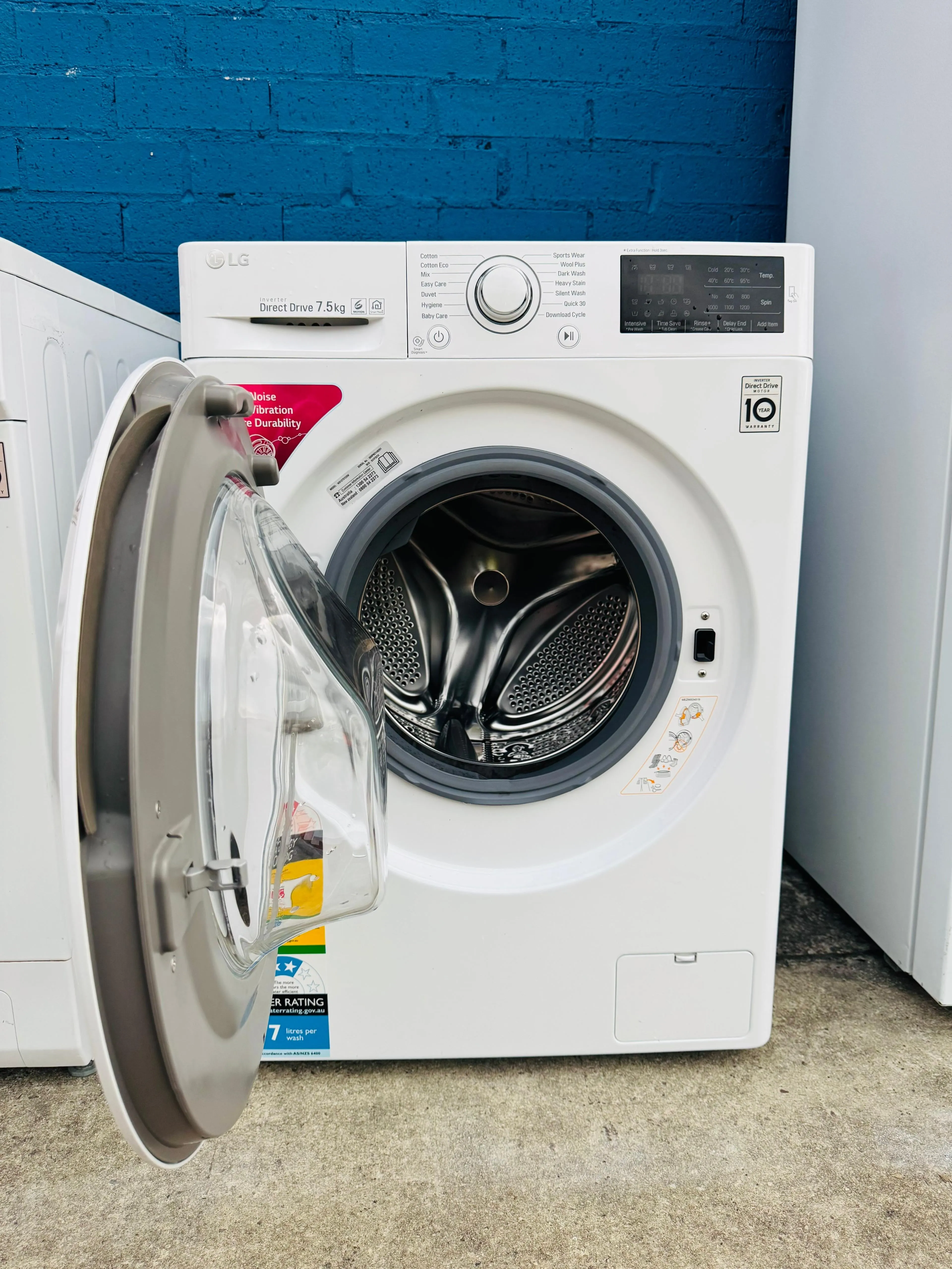 **LG 7.5KGS FRONT LOADER WASHING MACHINE**