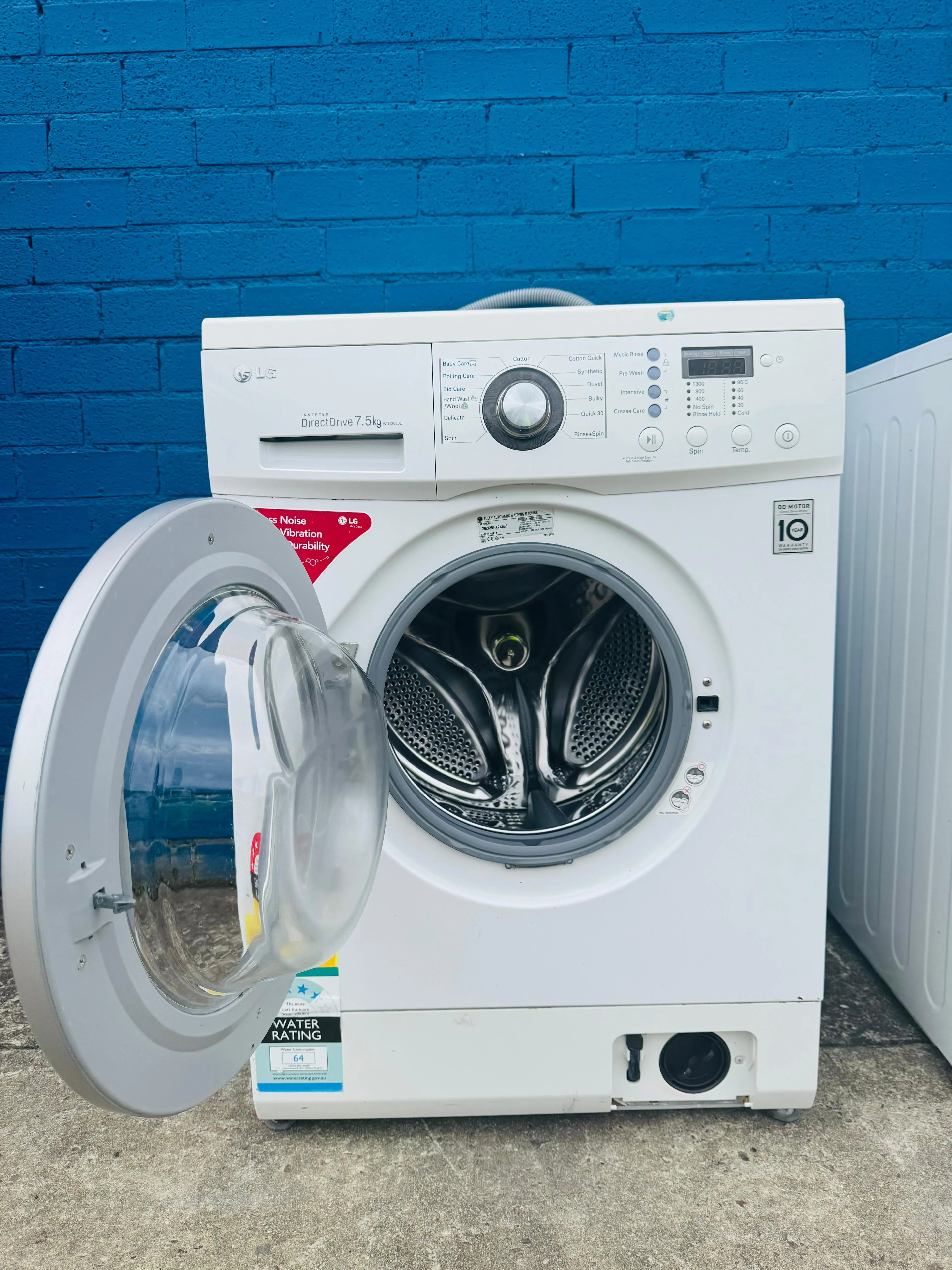 **LG 7.5KGS FRONT LOADER WASHING MACHINE**