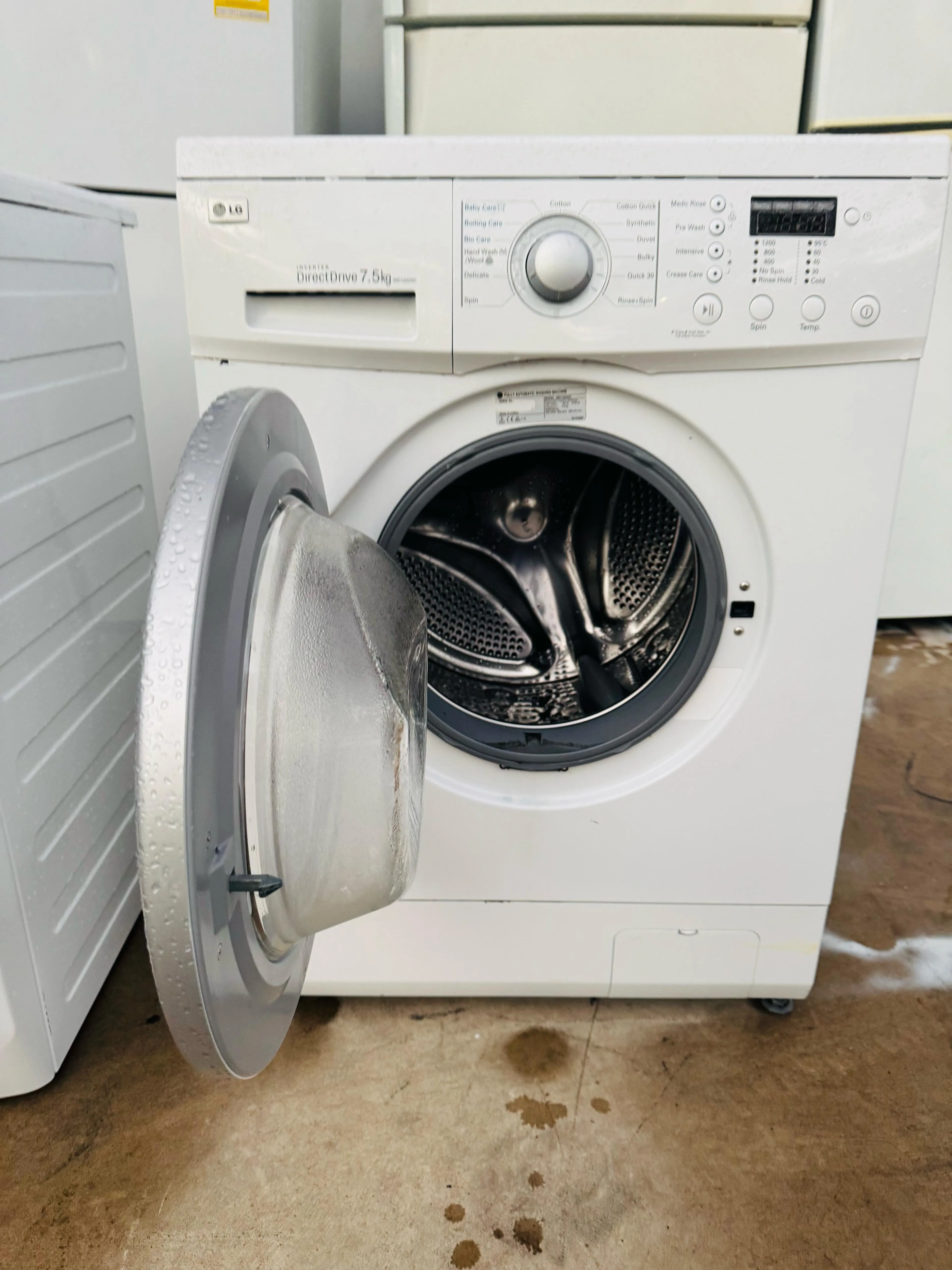 **LG 7.5KGS FRONT LOADER WASHING MACHINE**