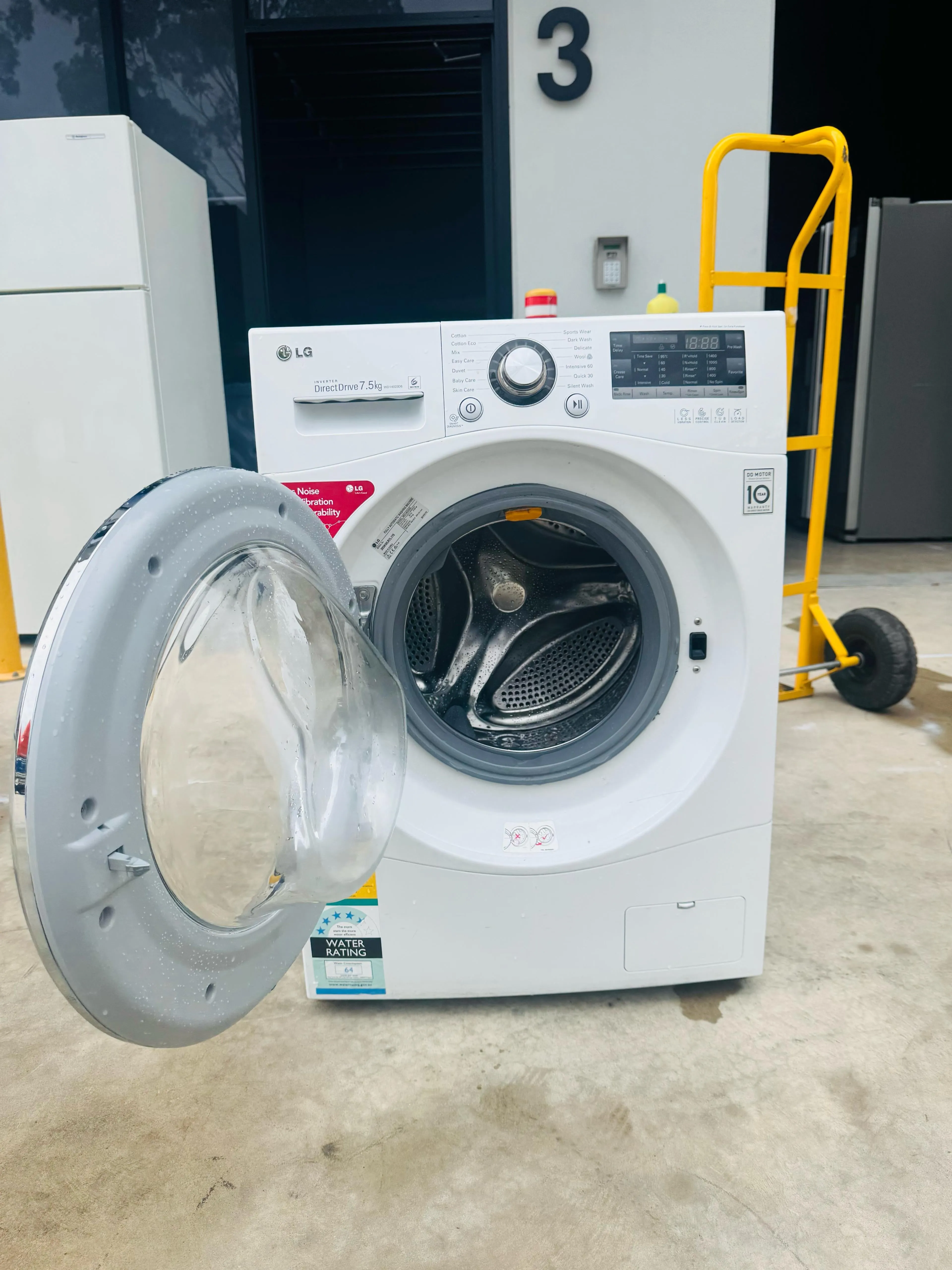 **LG 7.5KGS FRONT LOADER WASHING MACHINE**