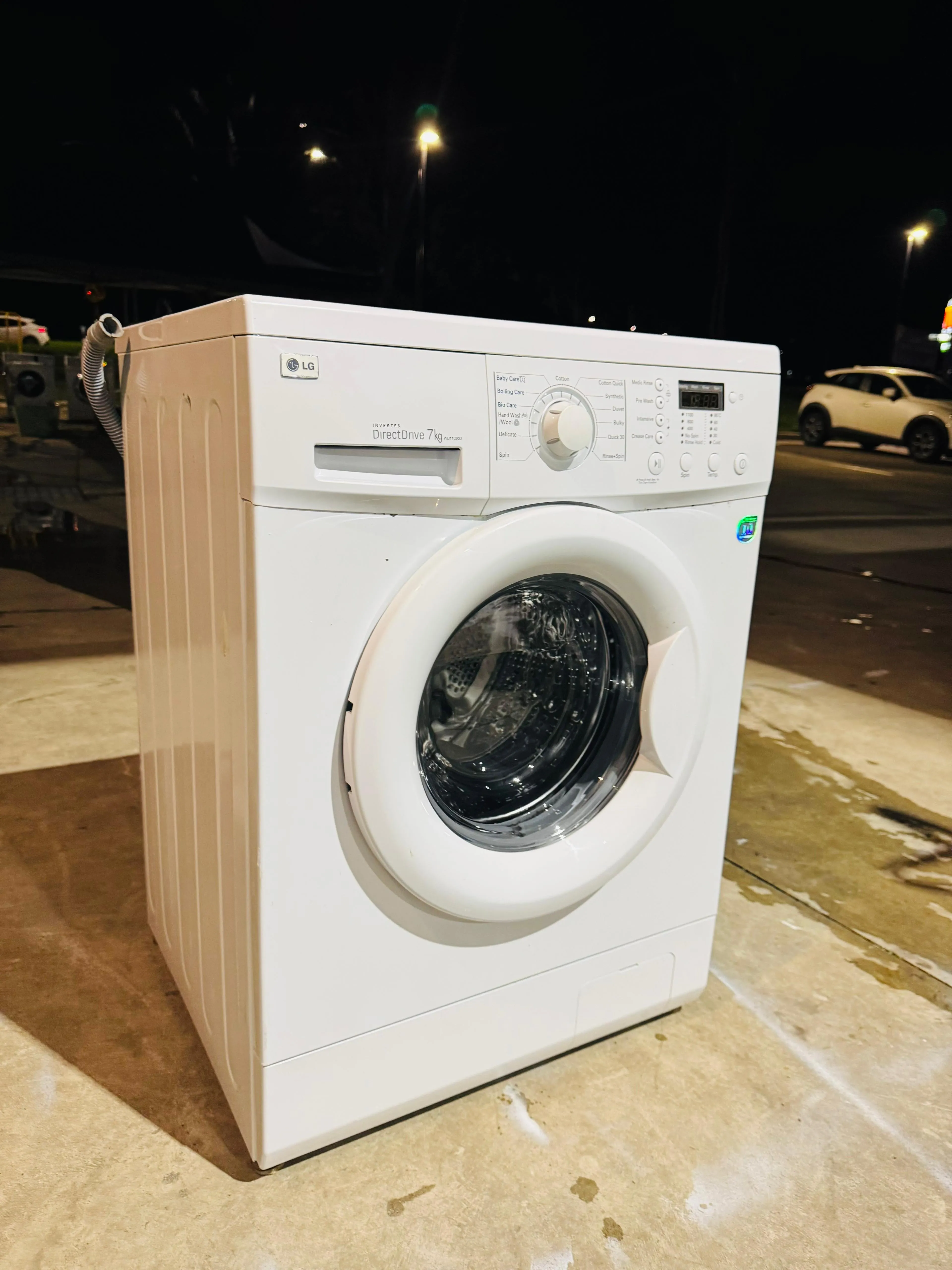 **LG 7KGS FRONT LOADER WASHING MACHINE**