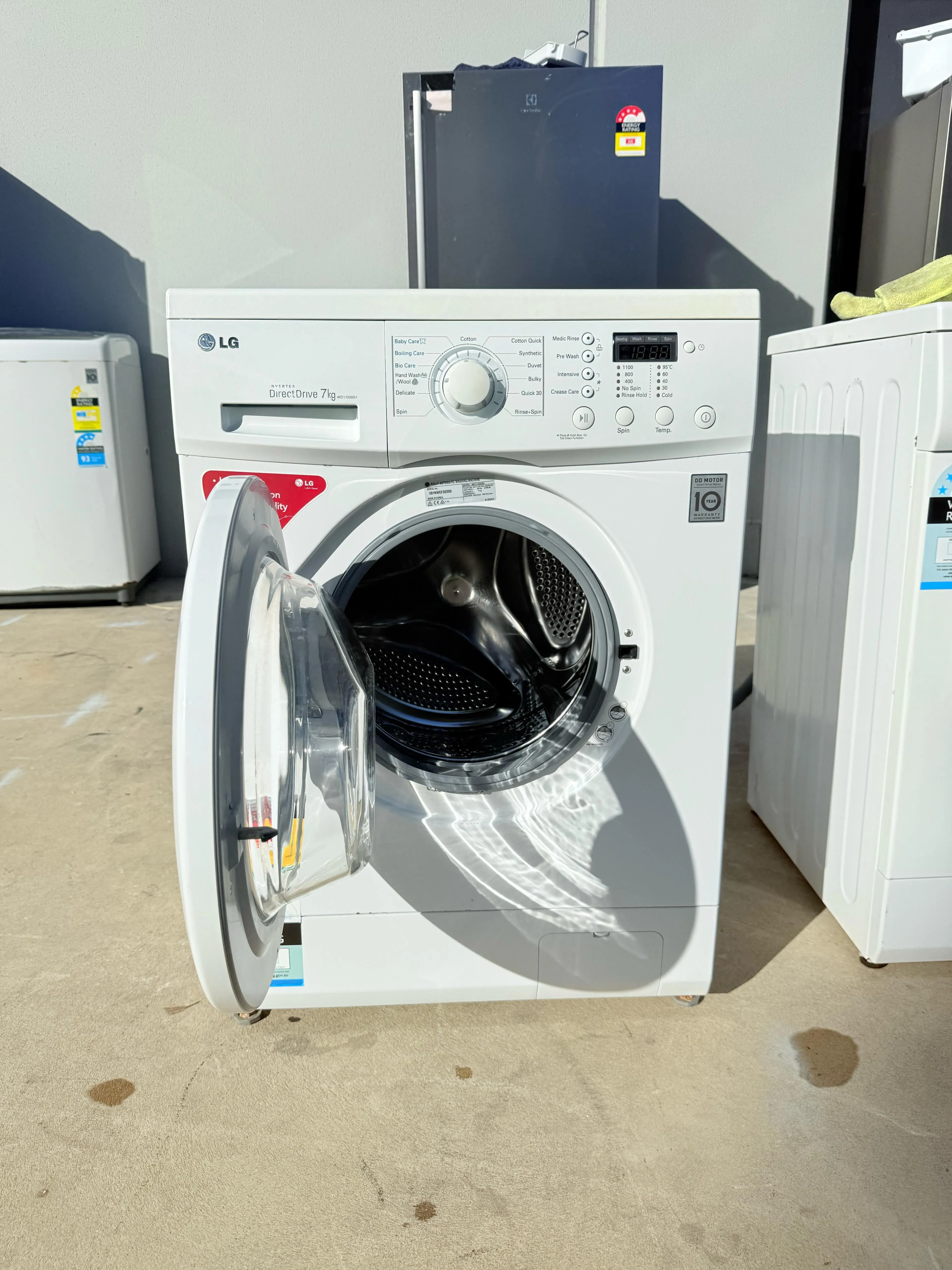 **LG 7KGS FRONT LOADER WASHING MACHINE**